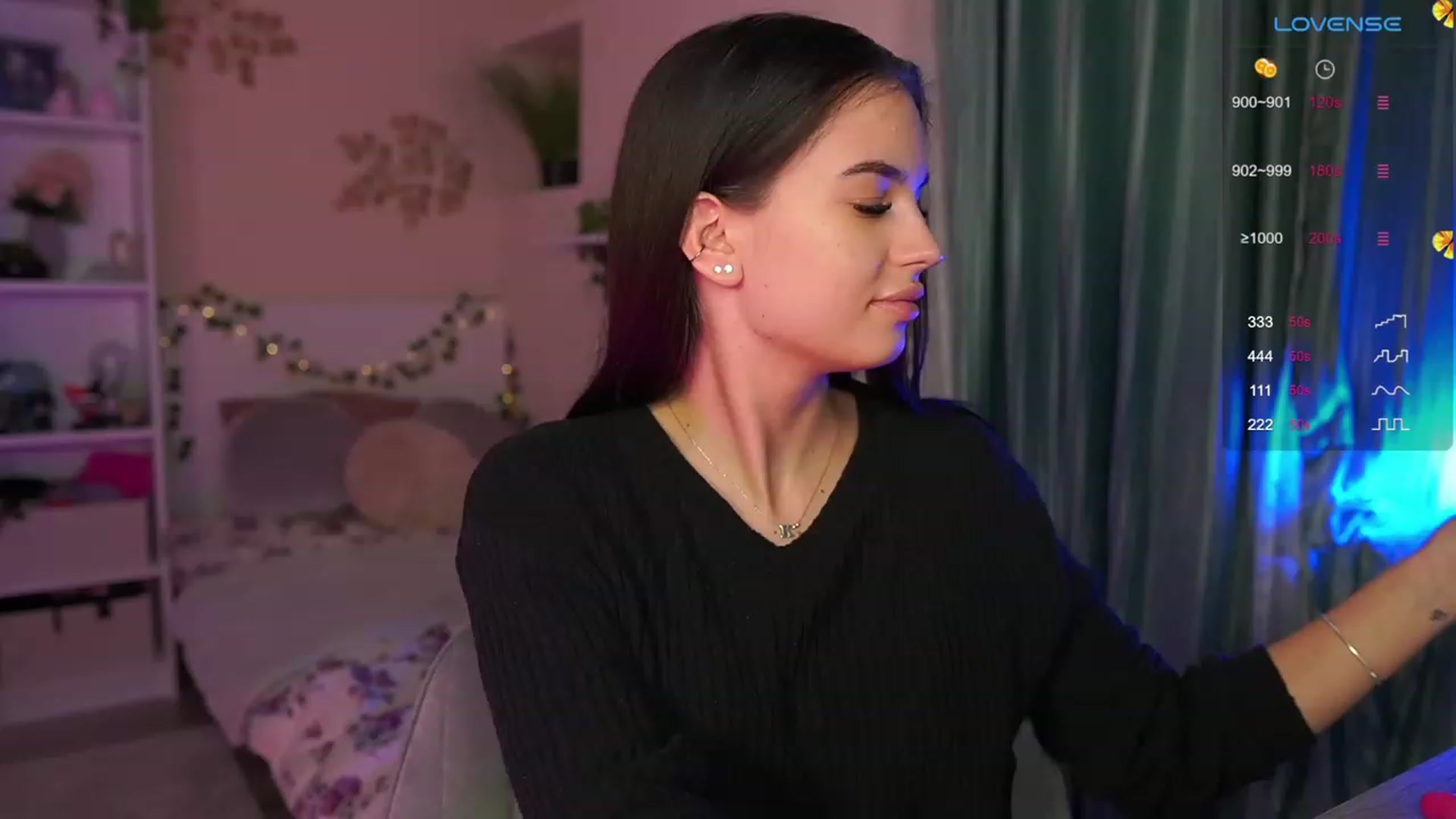 Gallery image thumbnail from Kylie_Quinn's myfreecams stream on, 10/10/2023, 19:04 image 19 of 20