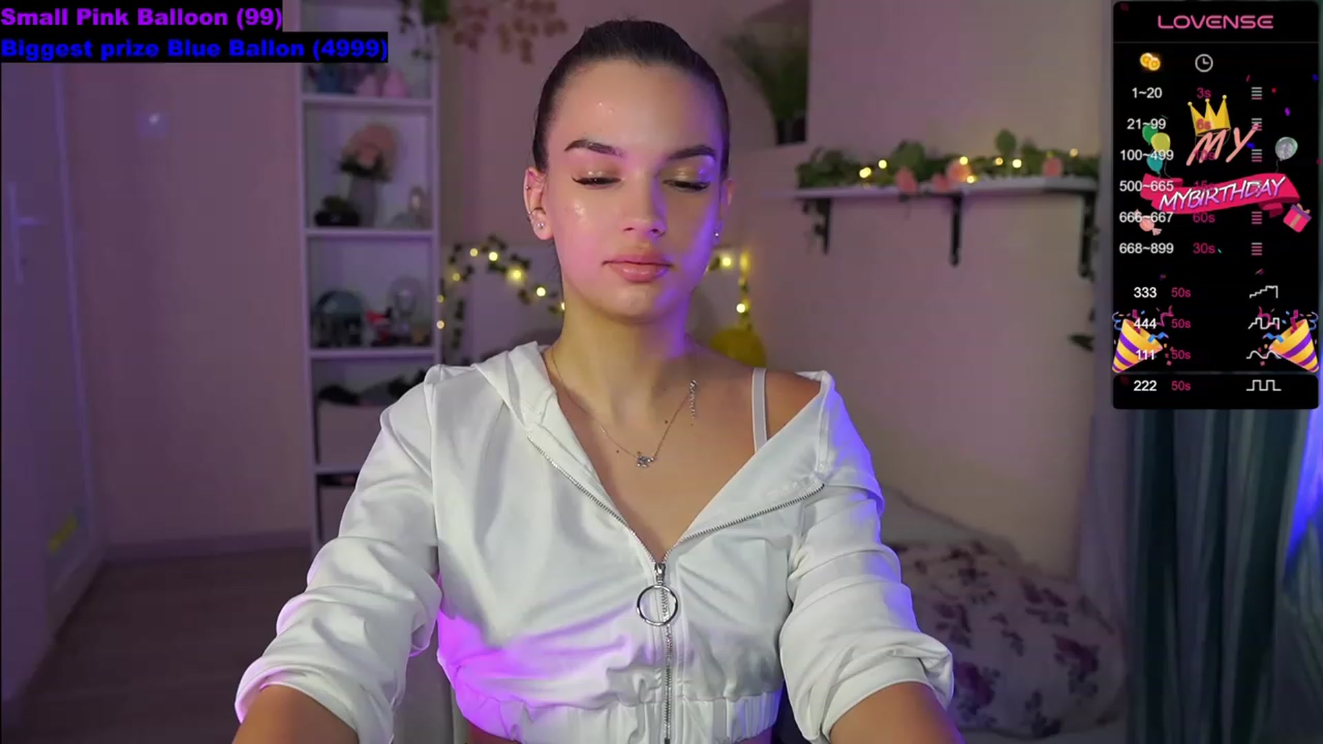 Gallery image thumbnail from Kylie_Quinn's myfreecams stream on, 10/17/2023, 12:42 image 14 of 20
