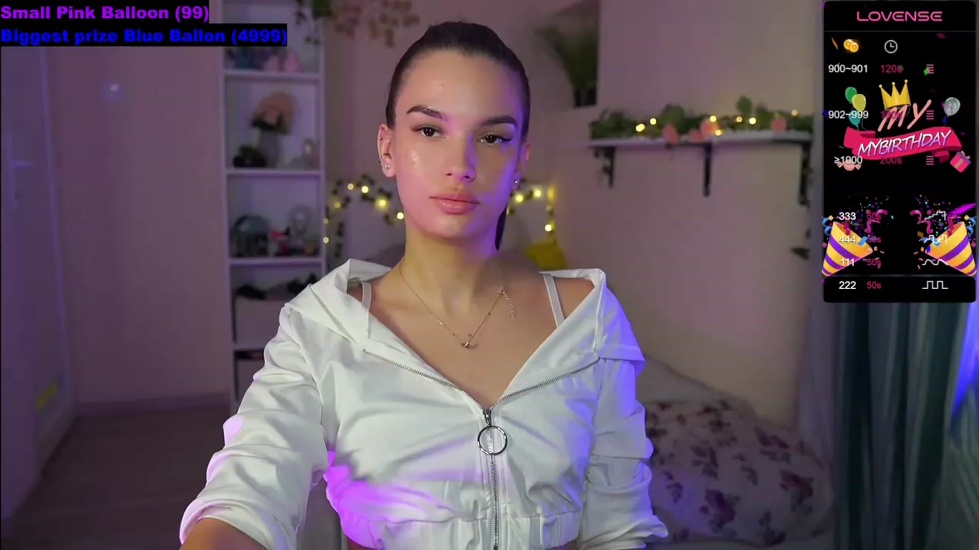 Gallery image thumbnail from Kylie_Quinn's myfreecams stream on, 10/17/2023, 12:42 image 16 of 20