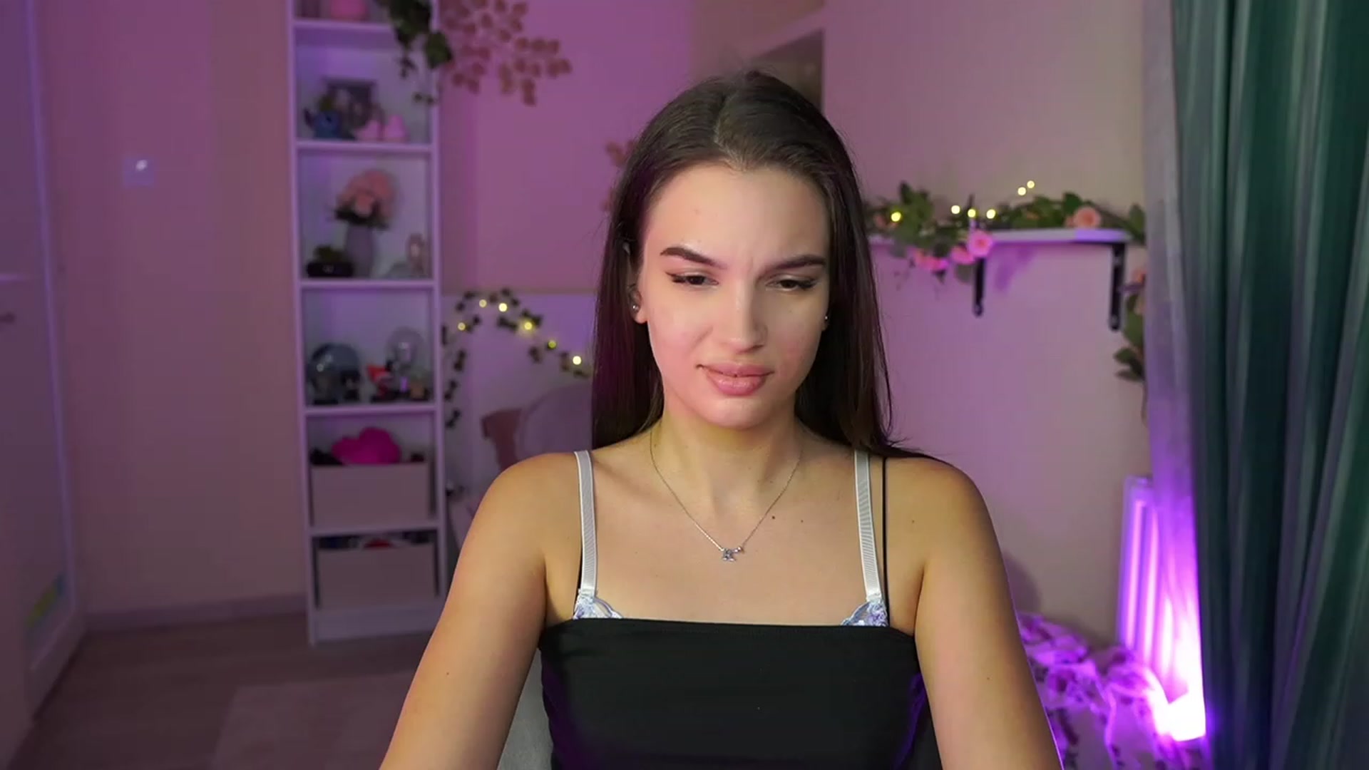 Gallery image thumbnail from Kylie_Quinn's myfreecams stream on, 10/24/2023, 22:00 image 10 of 20
