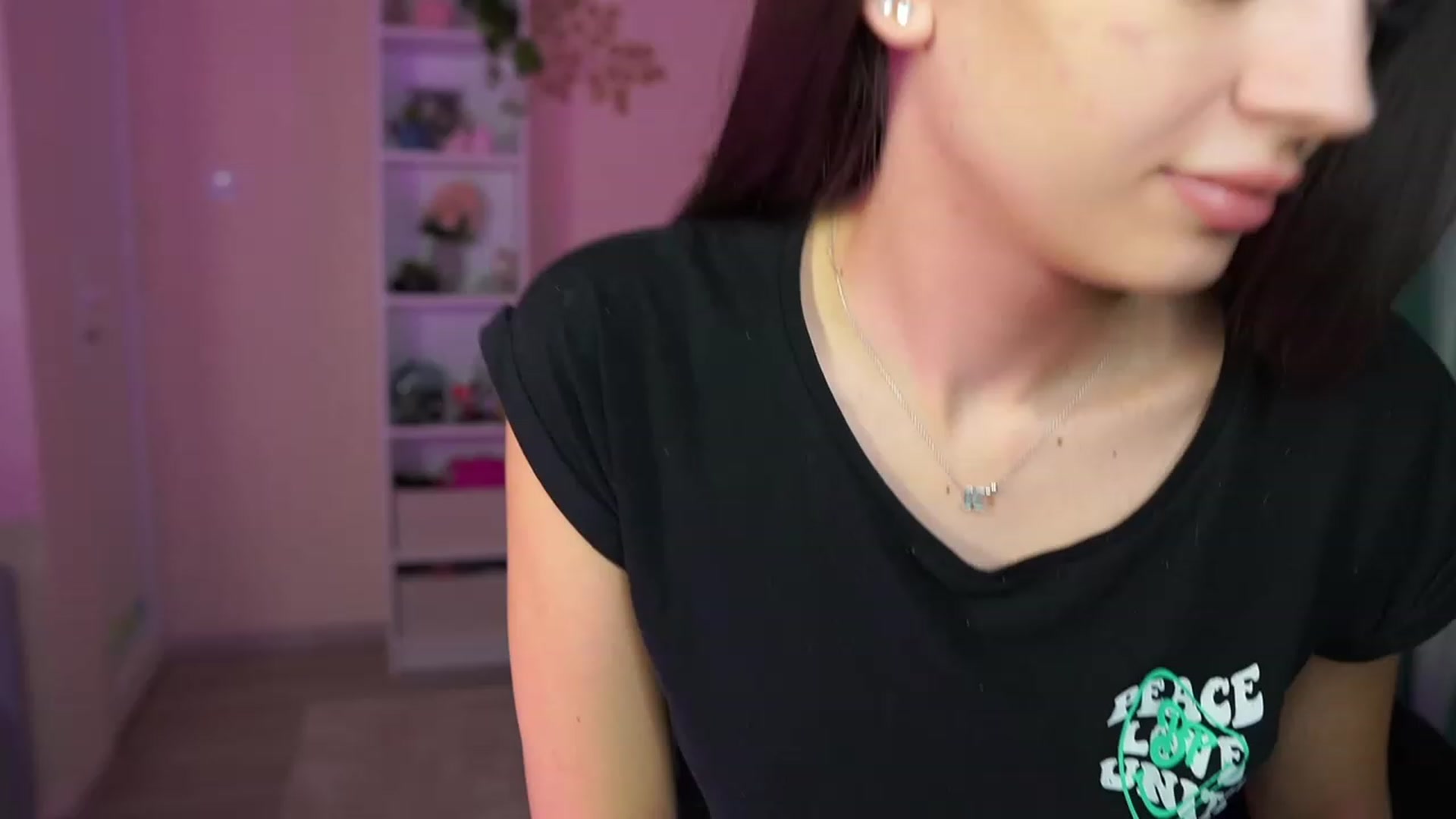 Gallery image thumbnail from Kylie_Quinn's myfreecams stream on, 10/25/2023, 14:40 image 8 of 20