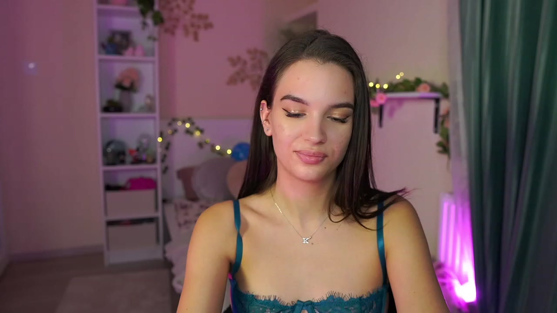 Gallery image thumbnail from Kylie_Quinn's myfreecams stream on, 10/25/2023, 17:10 image 20 of 20