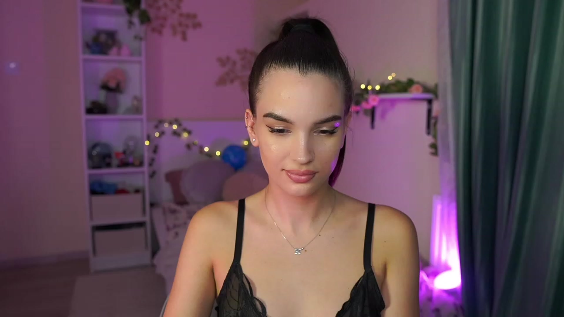 Gallery image thumbnail from Kylie_Quinn's myfreecams stream on, 10/26/2023, 20:13 image 13 of 20
