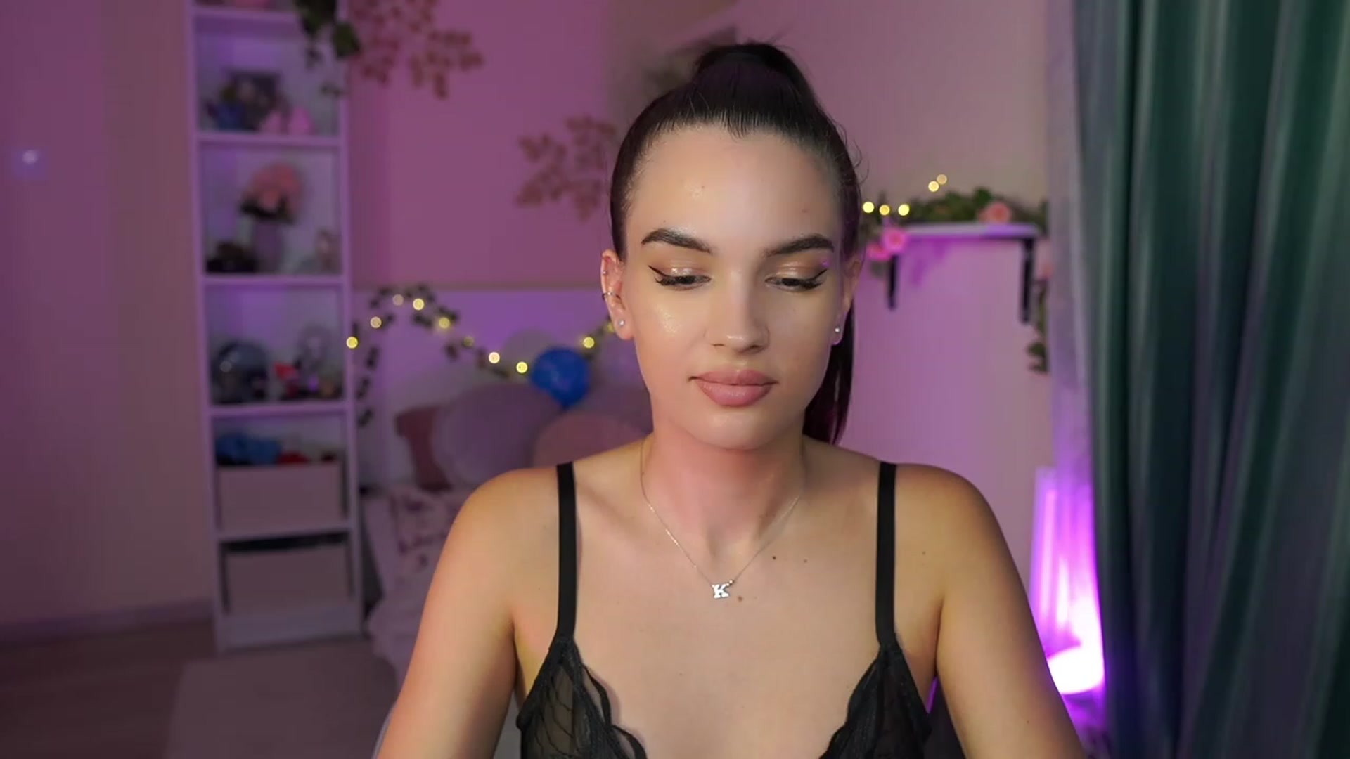 Gallery image thumbnail from Kylie_Quinn's myfreecams stream on, 10/26/2023, 20:13 image 10 of 20