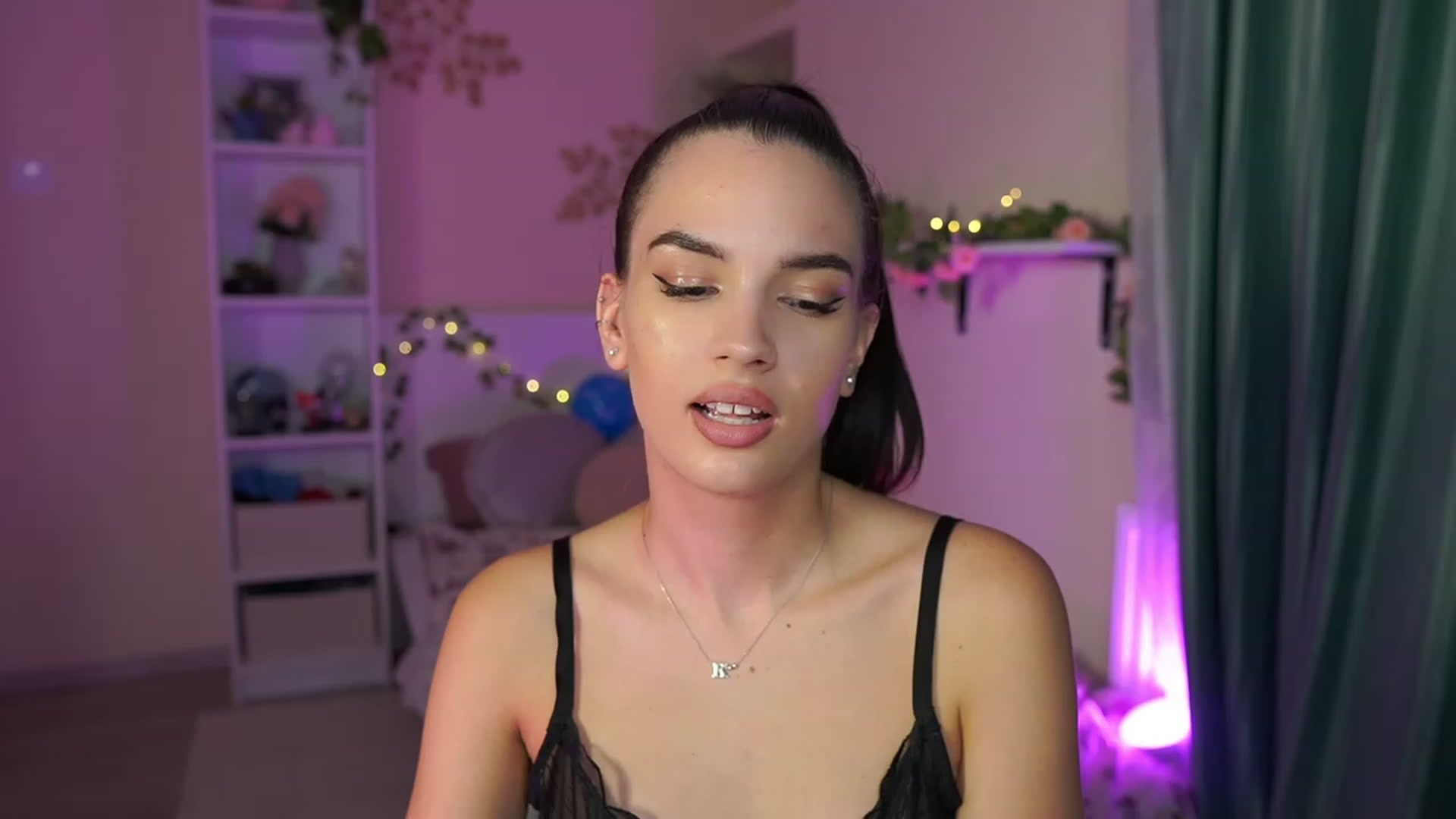 Gallery image thumbnail from Kylie_Quinn's myfreecams stream on, 10/26/2023, 20:13 image 6 of 20