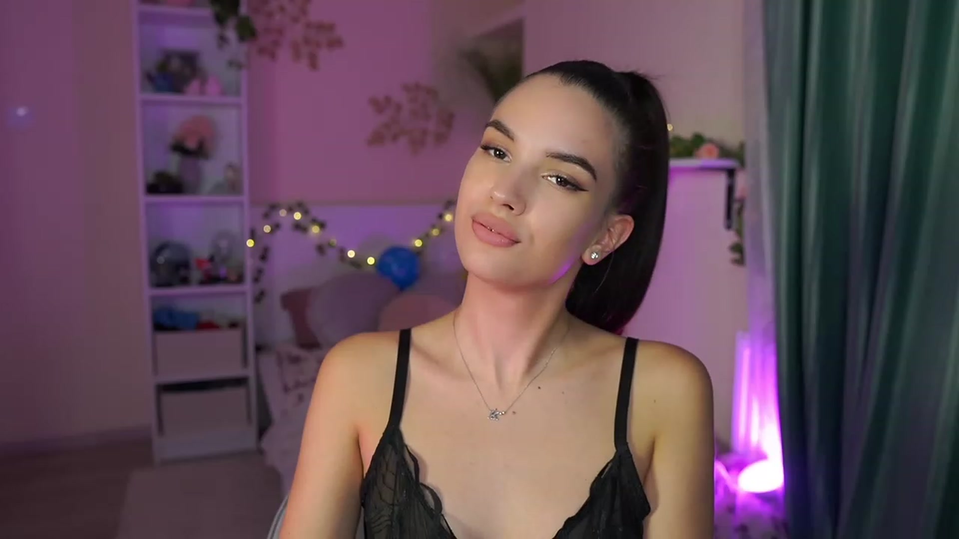 Gallery image thumbnail from Kylie_Quinn's myfreecams stream on, 10/26/2023, 20:13 image 18 of 20