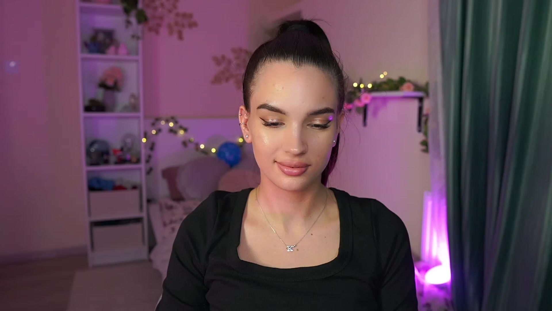 Gallery image thumbnail from Kylie_Quinn's myfreecams stream on, 10/26/2023, 21:41 image 5 of 20