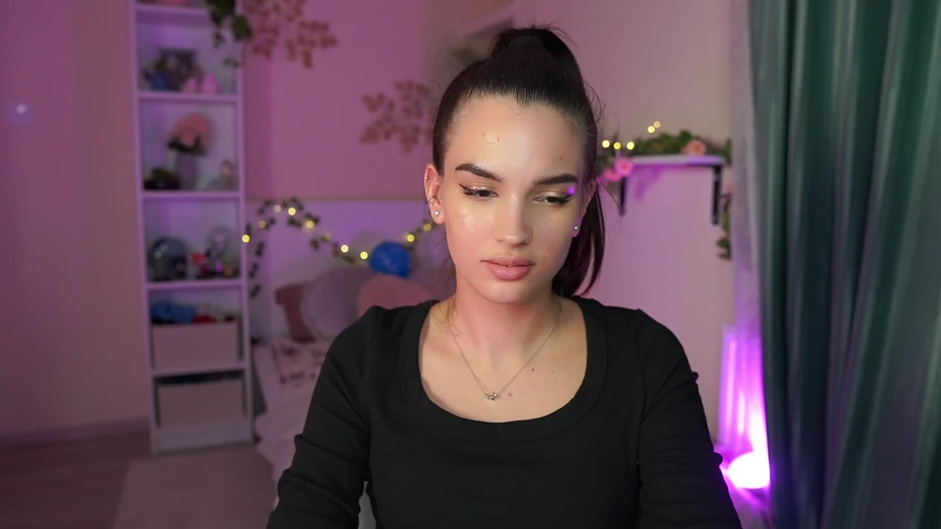Gallery image thumbnail from Kylie_Quinn's myfreecams stream on, 10/26/2023, 23:06 image 20 of 20
