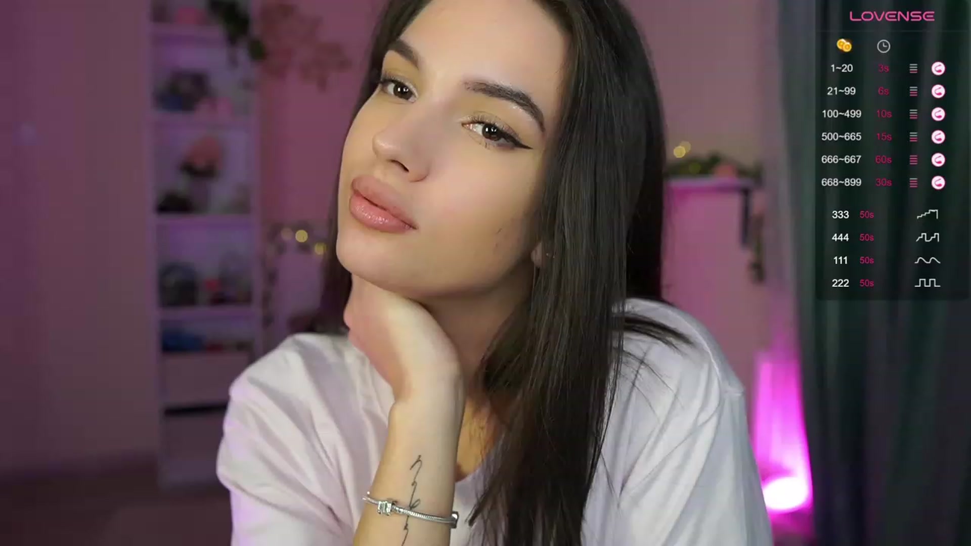 Gallery image thumbnail from Kylie_Quinn's myfreecams stream on, 10/27/2023, 21:58 image 14 of 20