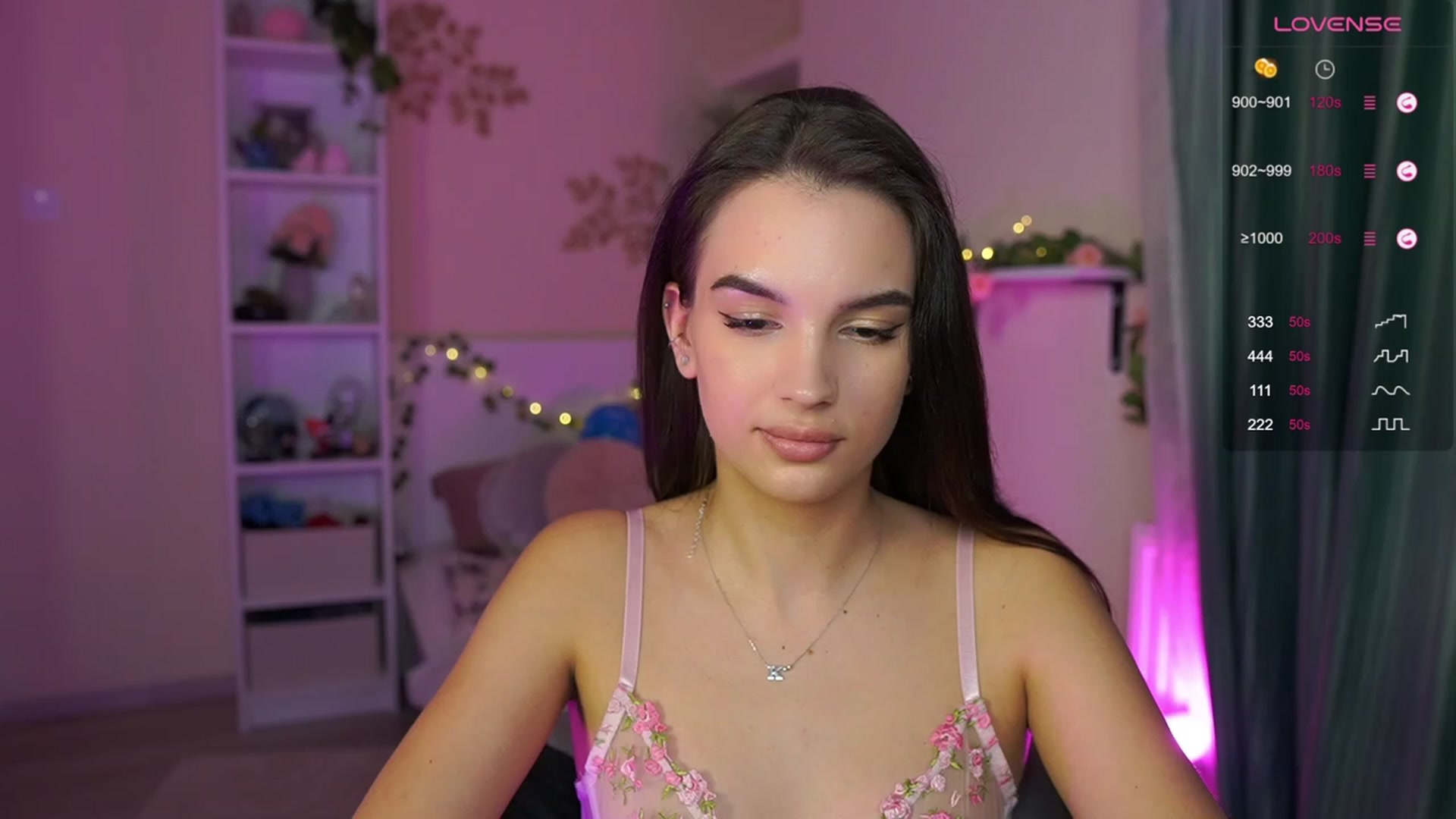Gallery image thumbnail from Kylie_Quinn's myfreecams stream on, 10/27/2023, 22:40 image 14 of 20