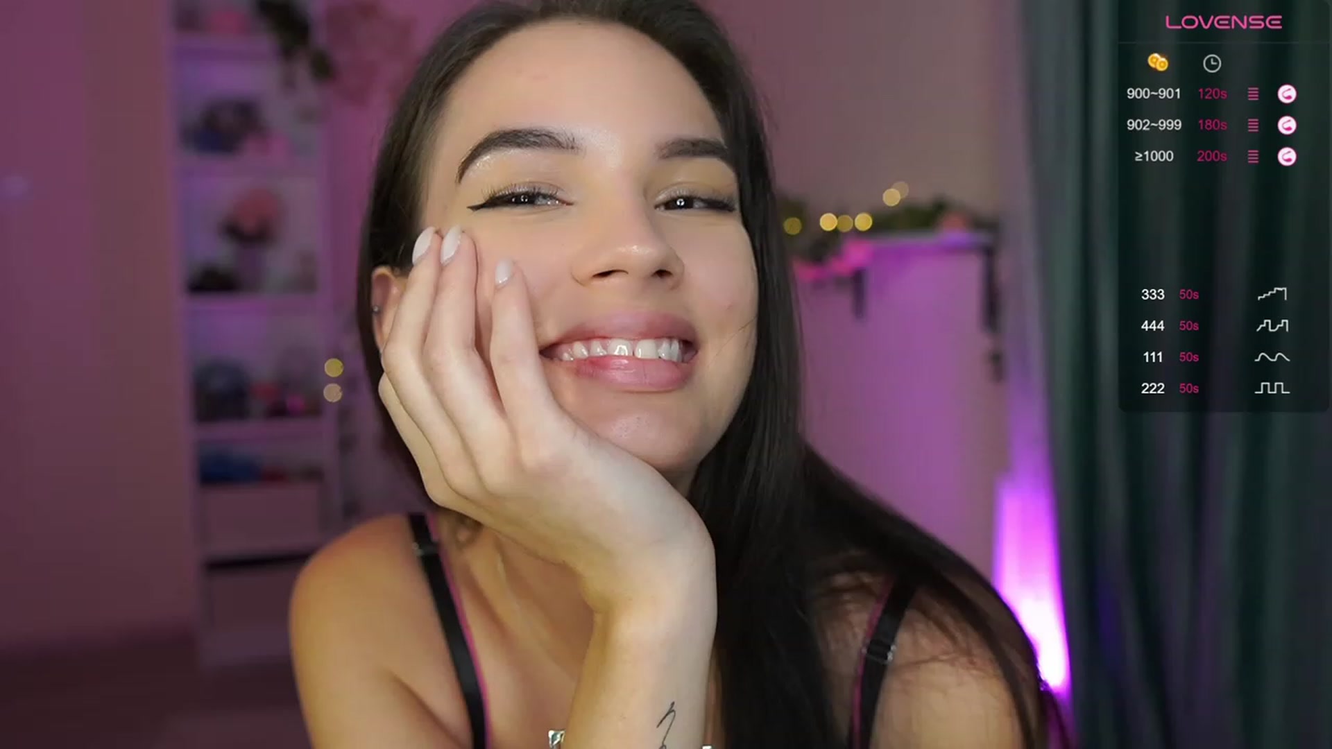 Gallery image thumbnail from Kylie_Quinn's myfreecams stream on, 10/28/2023, 23:15 image 2 of 20