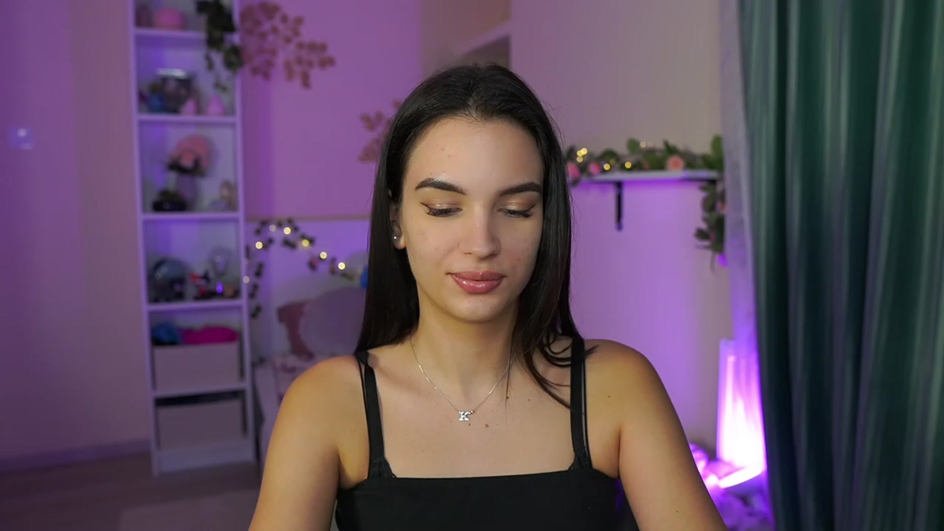 Gallery image thumbnail from Kylie_Quinn's myfreecams stream on, 10/31/2023, 19:37 image 1 of 20