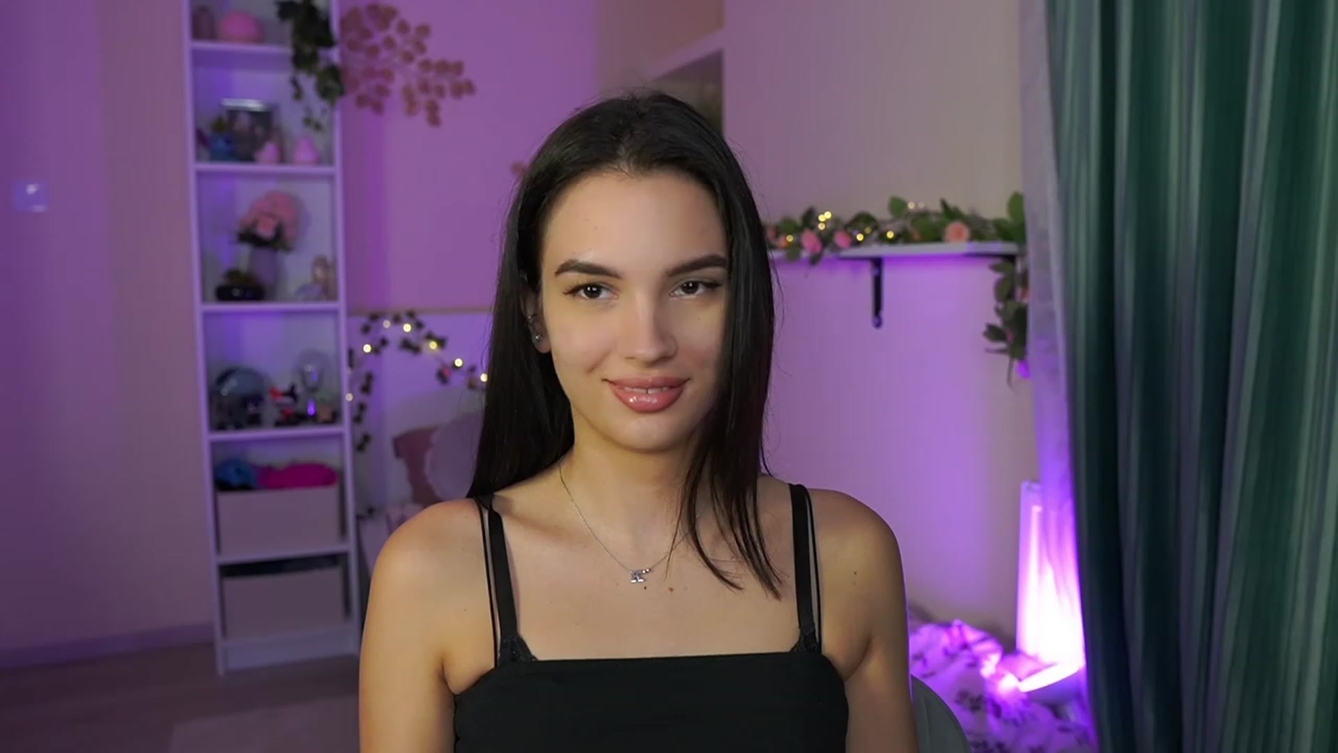 Gallery image thumbnail from Kylie_Quinn's myfreecams stream on, 10/31/2023, 19:37 image 5 of 20