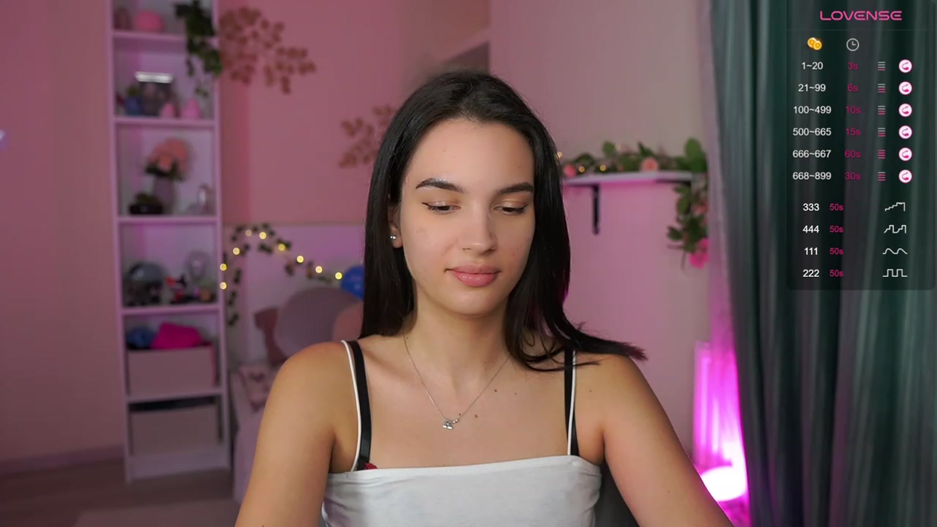 Gallery image thumbnail from Kylie_Quinn's myfreecams stream on, 11/05/2023, 22:37 image 17 of 20