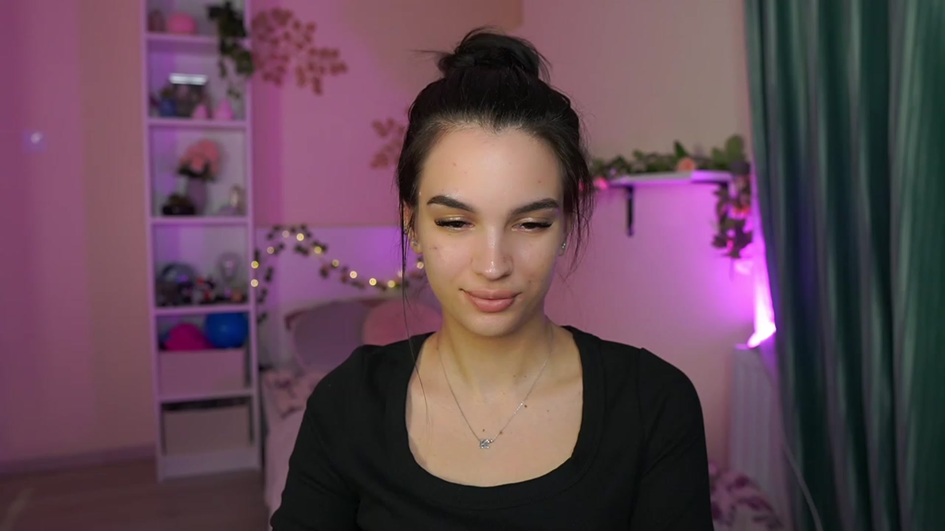 Gallery image thumbnail from Kylie_Quinn's myfreecams stream on, 11/08/2023, 20:22 image 11 of 20