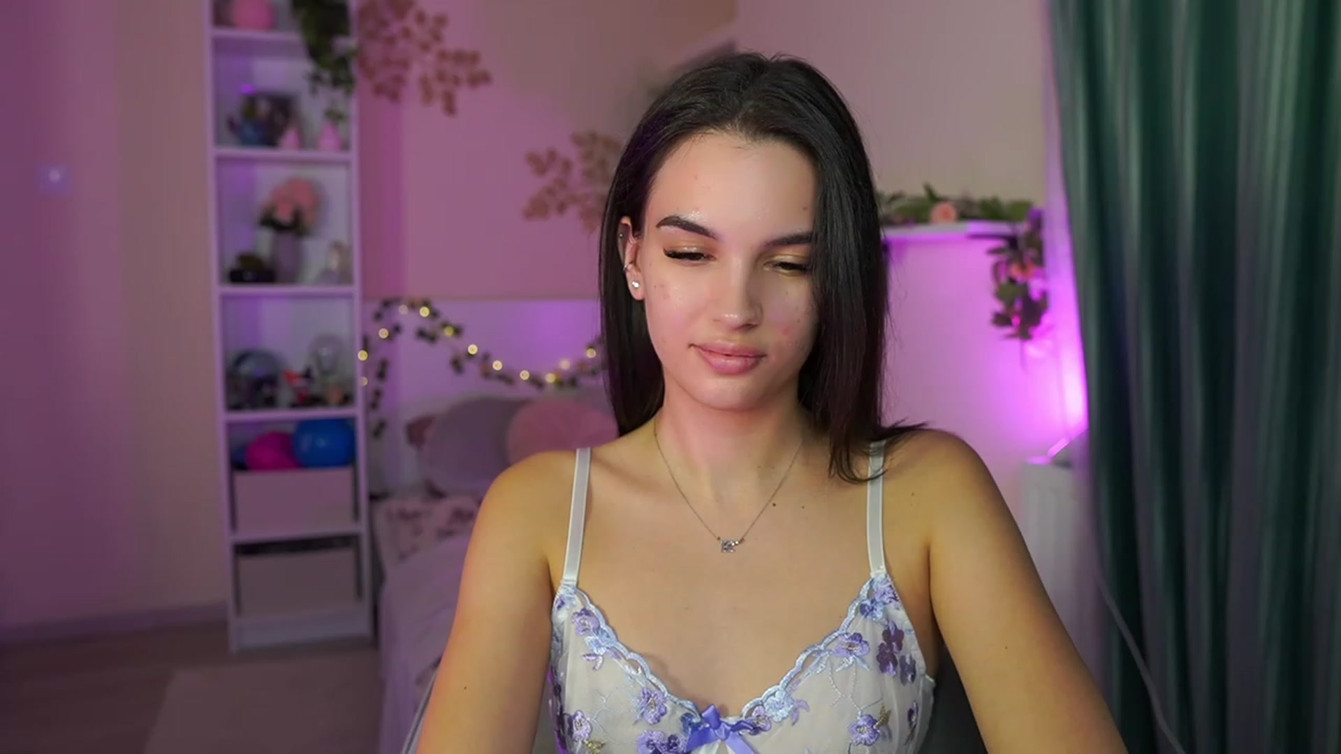 Gallery image thumbnail from Kylie_Quinn's myfreecams stream on, 11/09/2023, 21:35 image 19 of 20