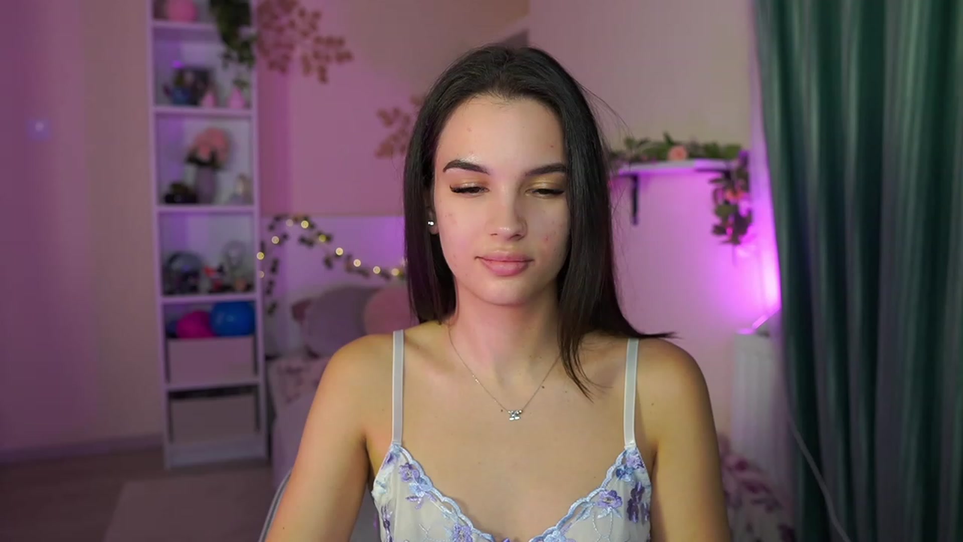 Gallery image thumbnail from Kylie_Quinn's myfreecams stream on, 11/09/2023, 21:35 image 7 of 20