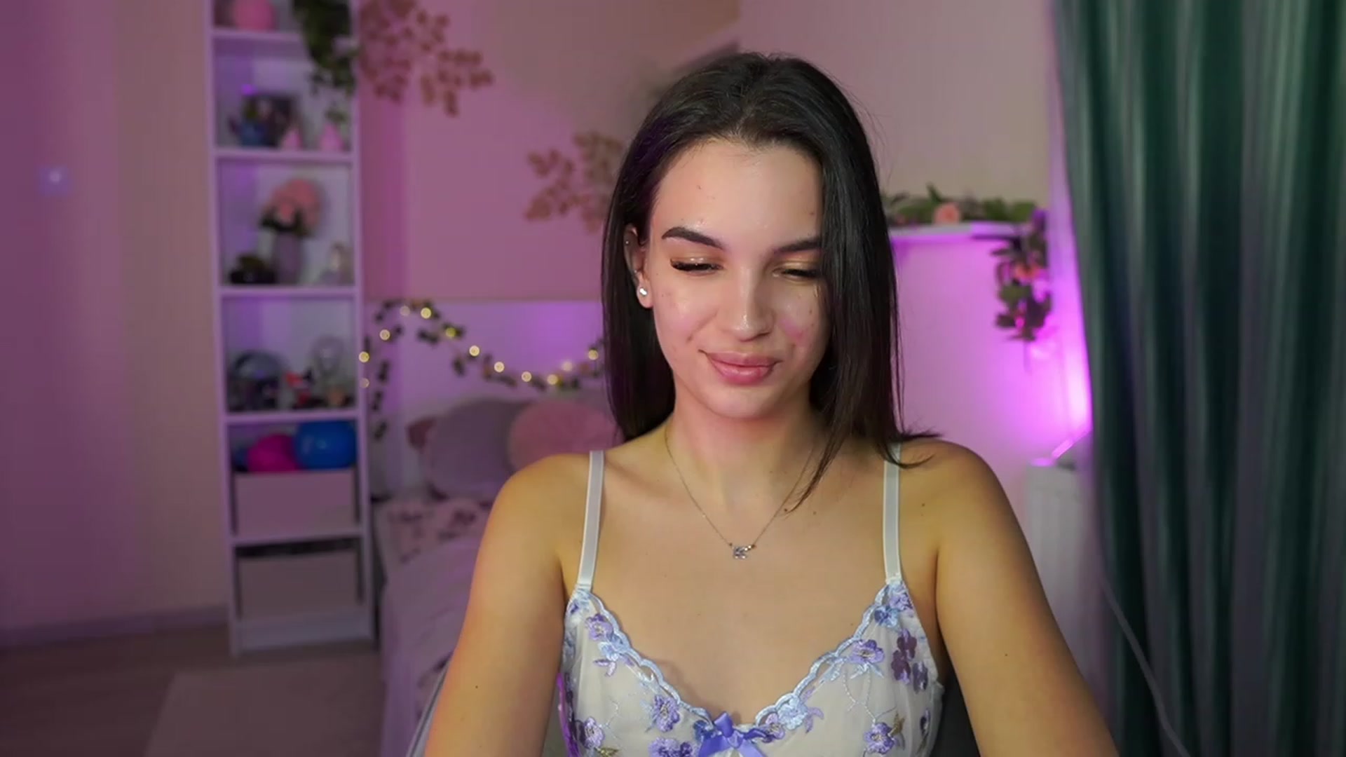 Gallery image thumbnail from Kylie_Quinn's myfreecams stream on, 11/09/2023, 21:35 image 20 of 20