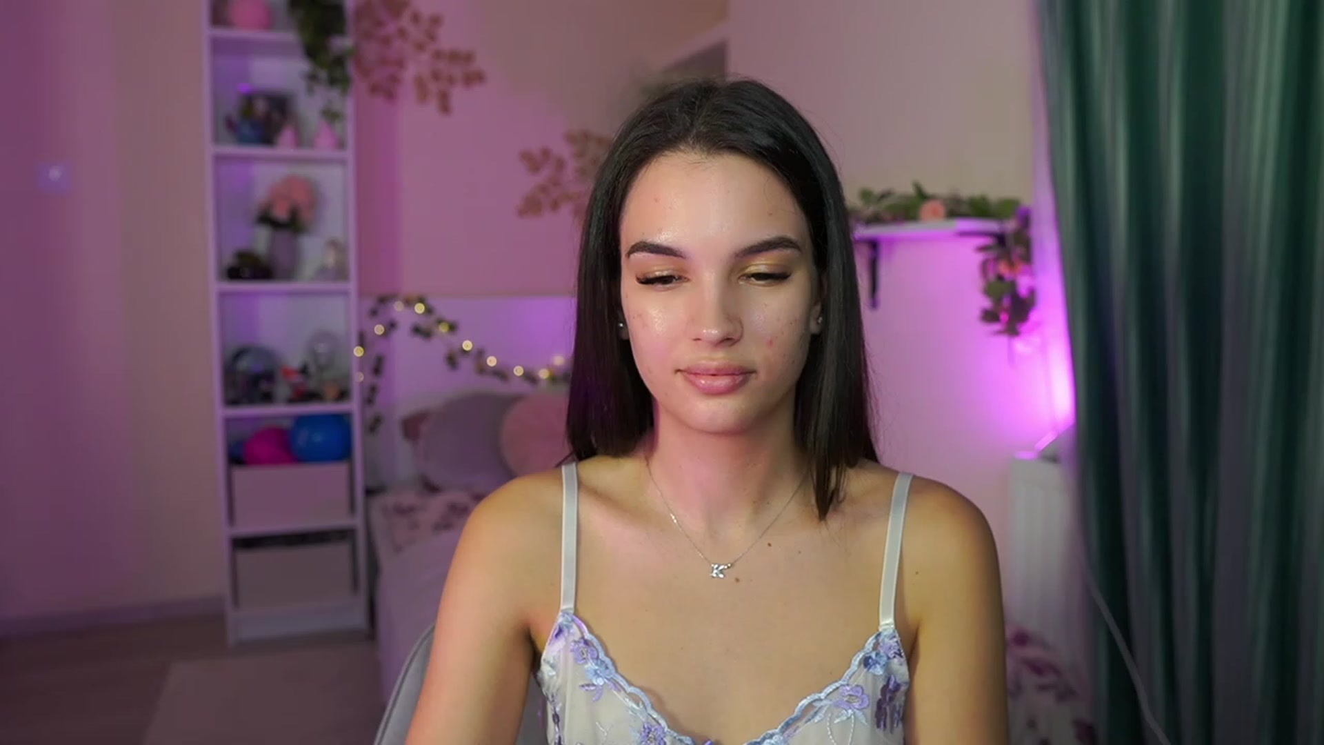Gallery image thumbnail from Kylie_Quinn's myfreecams stream on, 11/09/2023, 22:46 image 6 of 20
