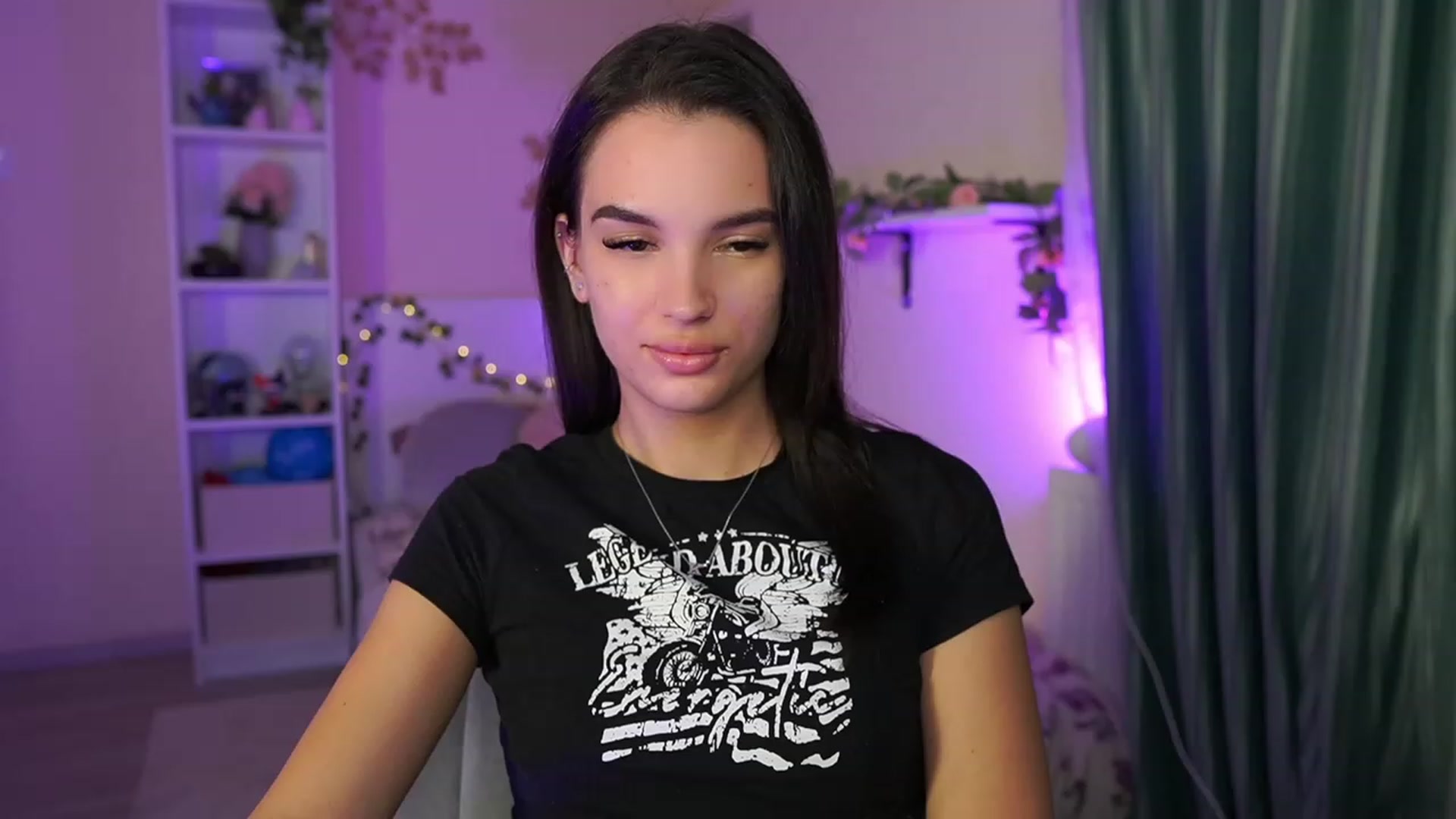 Gallery image thumbnail from Kylie_Quinn's myfreecams stream on, 11/10/2023, 19:36 image 4 of 20
