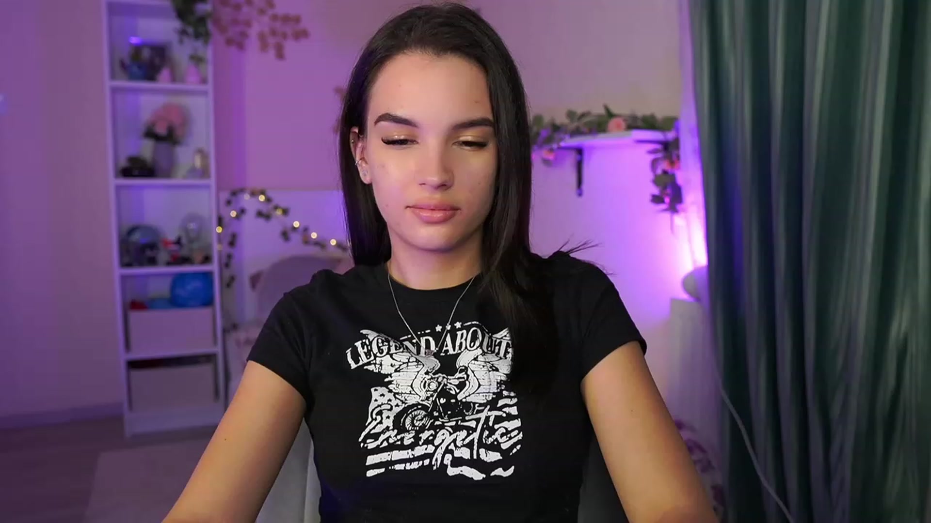 Gallery image thumbnail from Kylie_Quinn's myfreecams stream on, 11/10/2023, 19:36 image 12 of 20