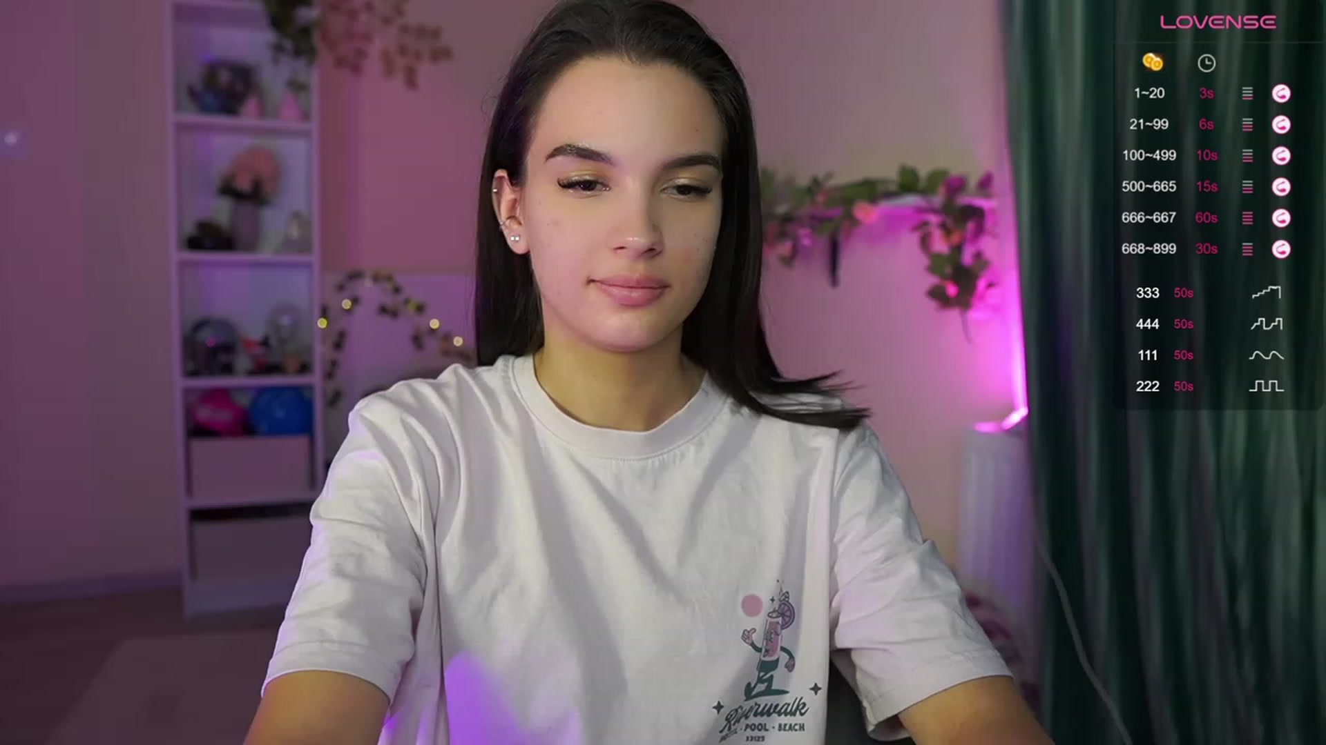 Gallery image thumbnail from Kylie_Quinn's myfreecams stream on, 11/13/2023, 24:11 image 1 of 20