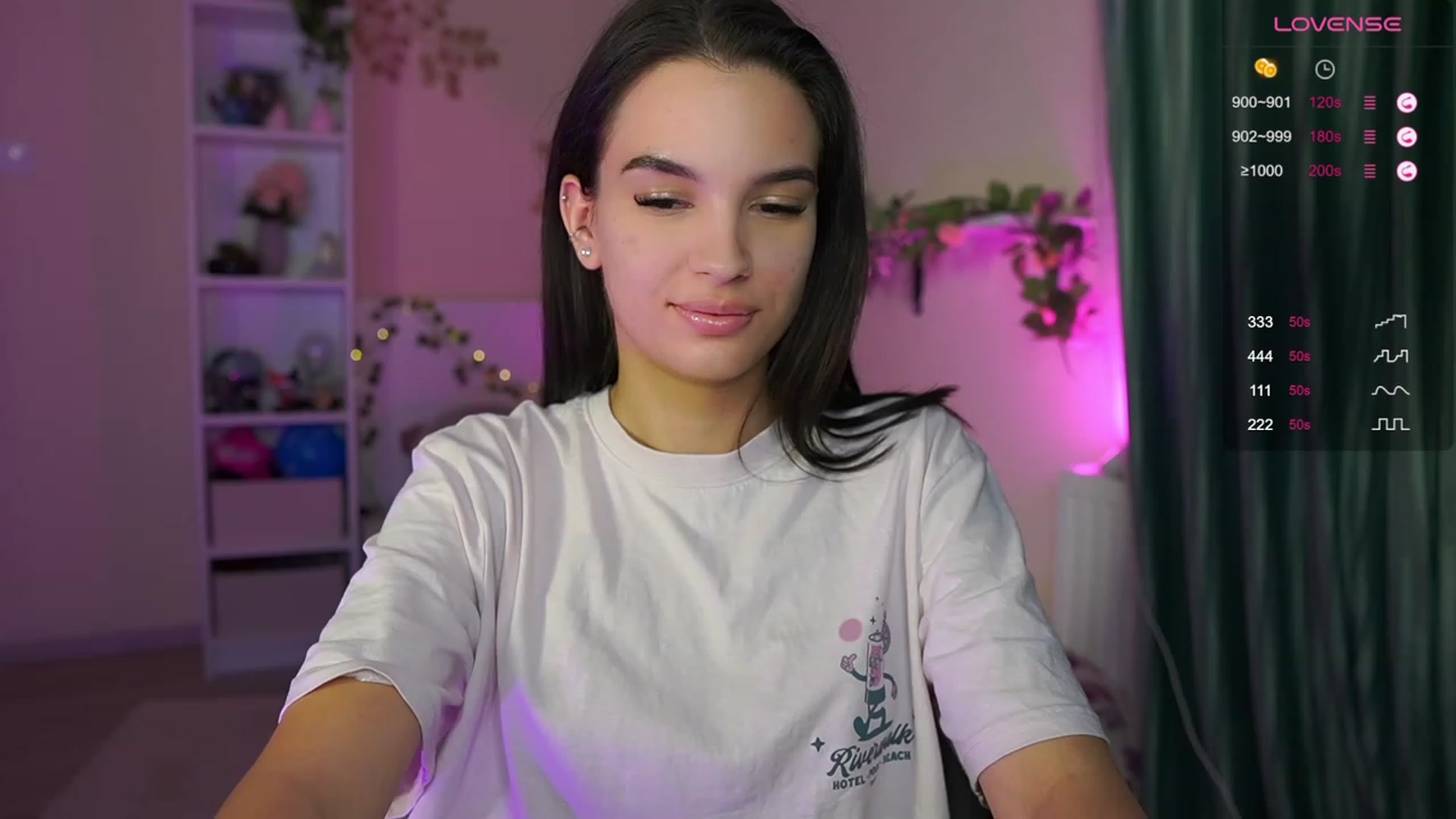 Gallery image thumbnail from Kylie_Quinn's myfreecams stream on, 11/13/2023, 24:11 image 12 of 20