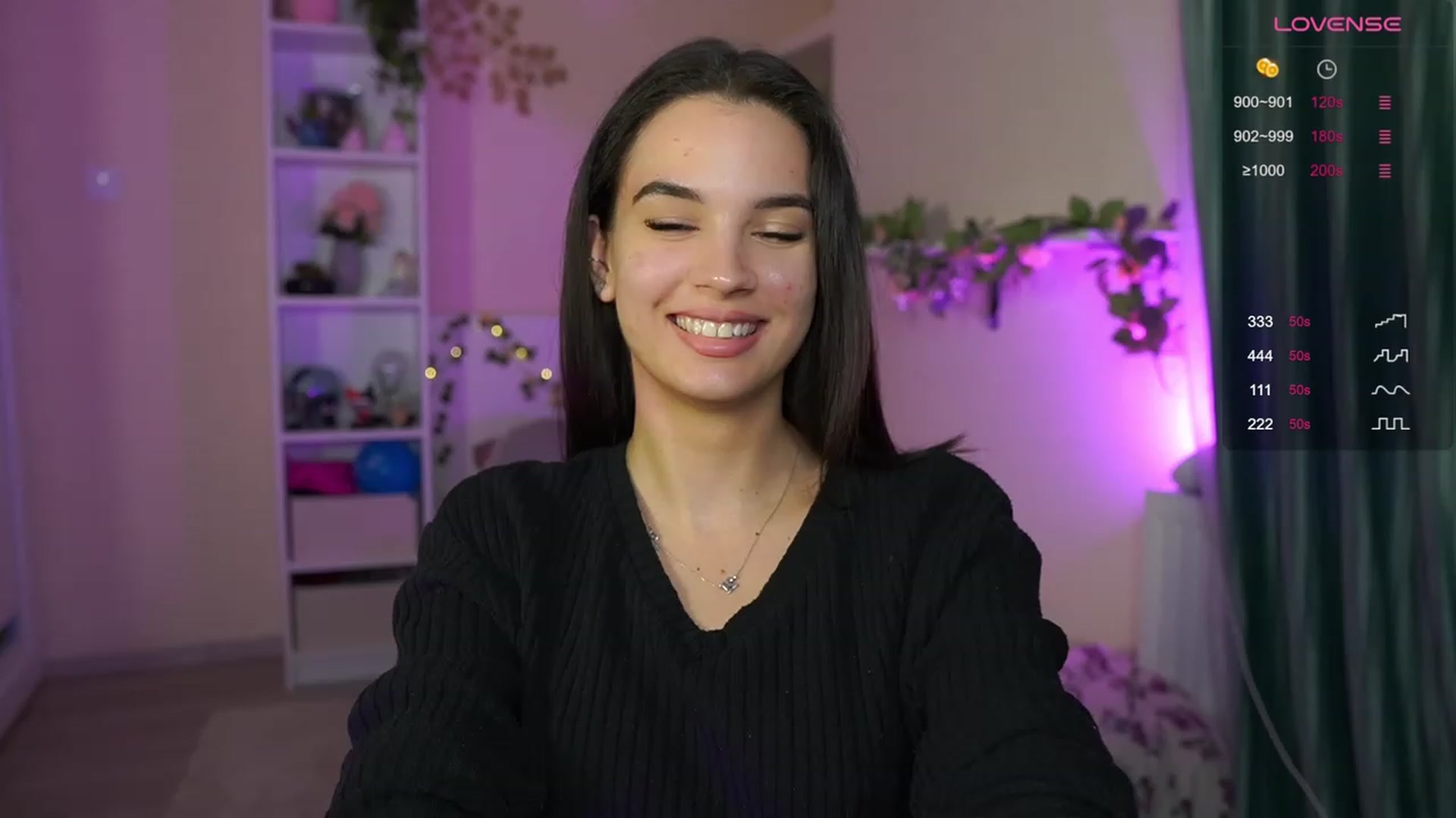Gallery image thumbnail from Kylie_Quinn's myfreecams stream on, 11/16/2023, 22:09 image 18 of 20