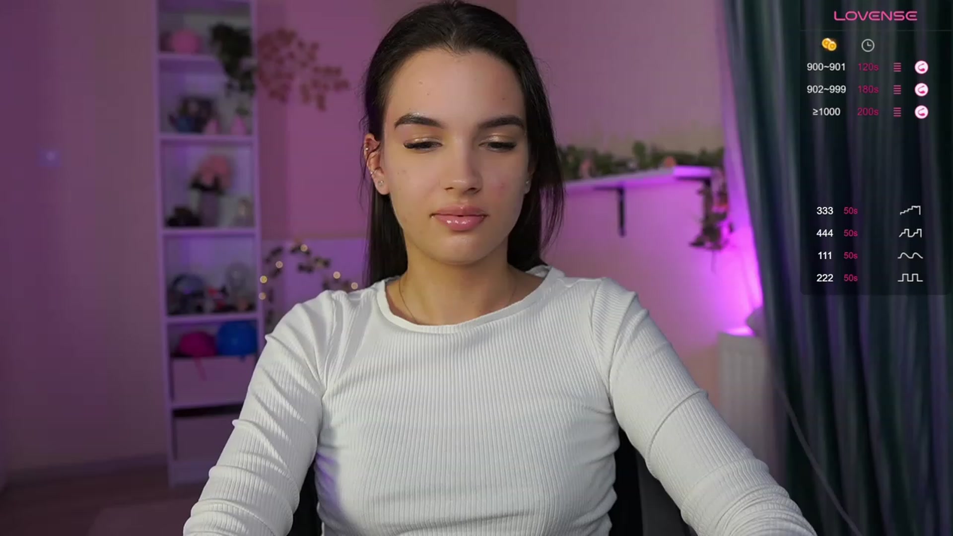 Gallery image thumbnail from Kylie_Quinn's myfreecams stream on, 11/17/2023, 23:13 image 3 of 20