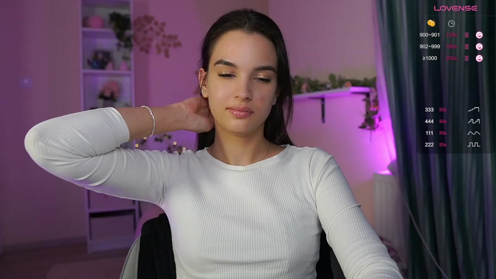 Gallery image thumbnail from Kylie_Quinn's myfreecams stream on, 11/17/2023, 23:13 image 18 of 20