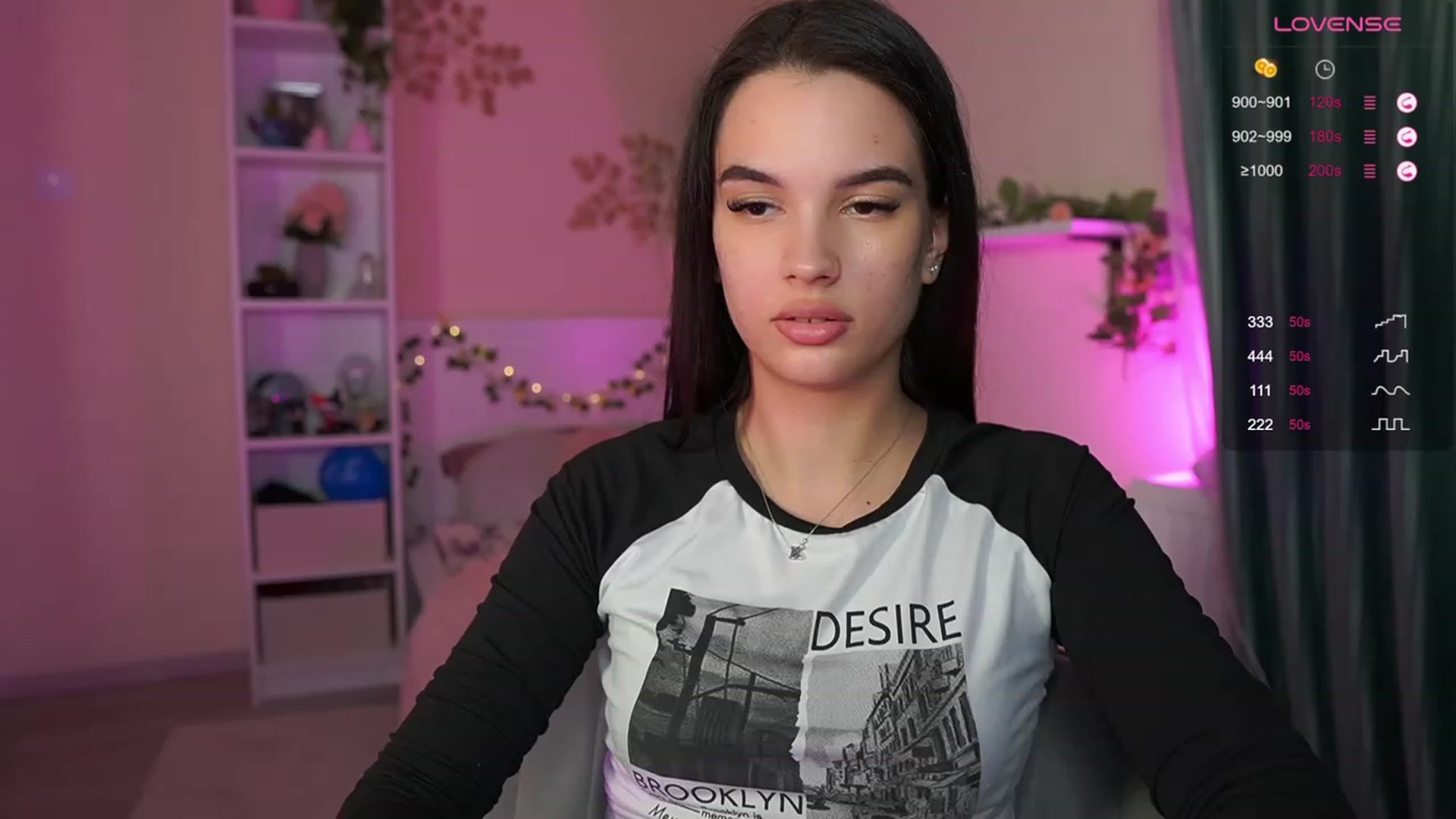 Gallery image thumbnail from Kylie_Quinn's myfreecams stream on, 11/23/2023, 21:06 image 18 of 20