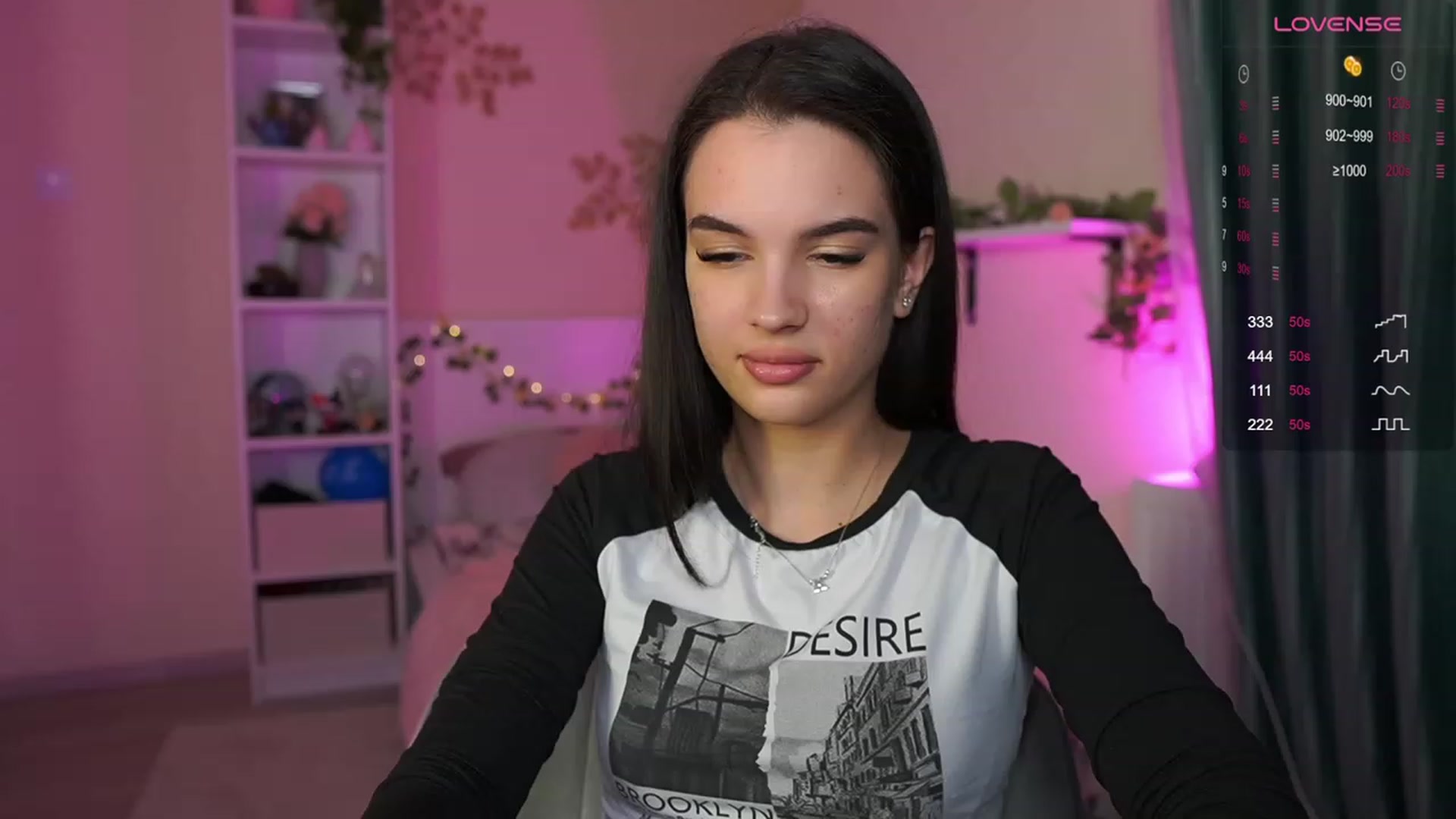 Gallery image thumbnail from Kylie_Quinn's myfreecams stream on, 11/23/2023, 21:06 image 12 of 20