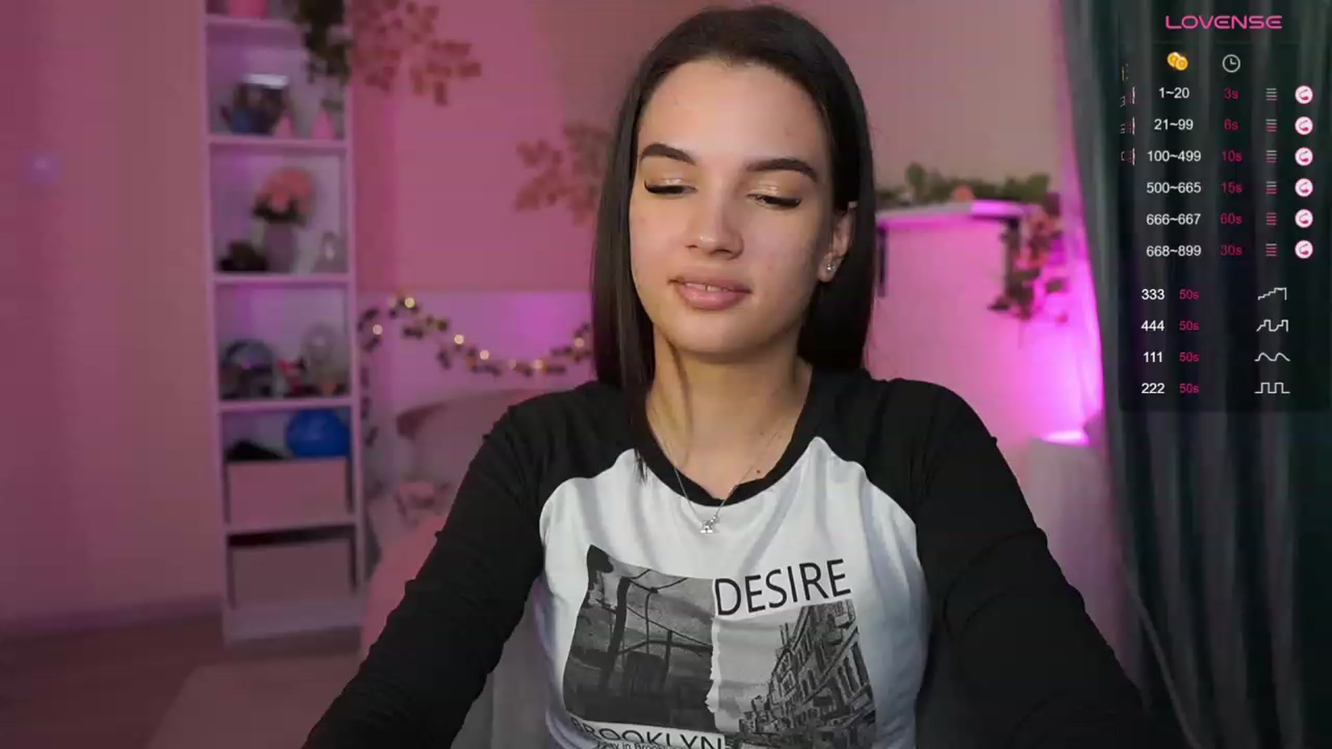 Gallery image thumbnail from Kylie_Quinn's myfreecams stream on, 11/24/2023, 24:24 image 9 of 20