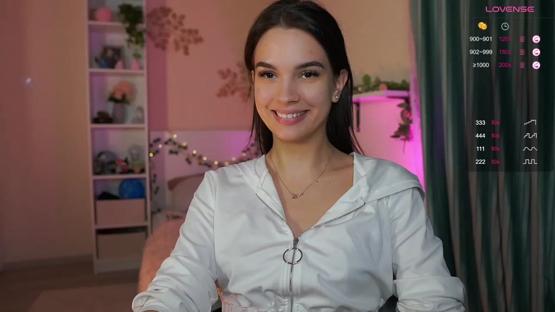 Gallery image thumbnail from Kylie_Quinn's myfreecams stream on, 11/27/2023, 24:41 image 2 of 20