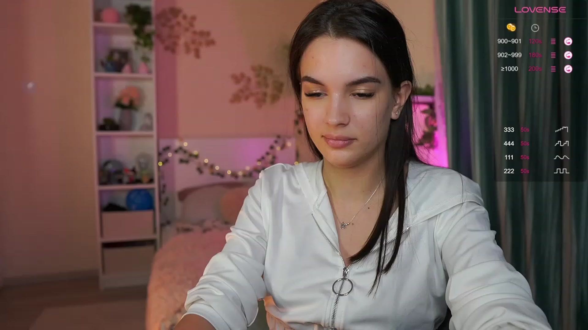 Gallery image thumbnail from Kylie_Quinn's myfreecams stream on, 11/27/2023, 24:41 image 14 of 20