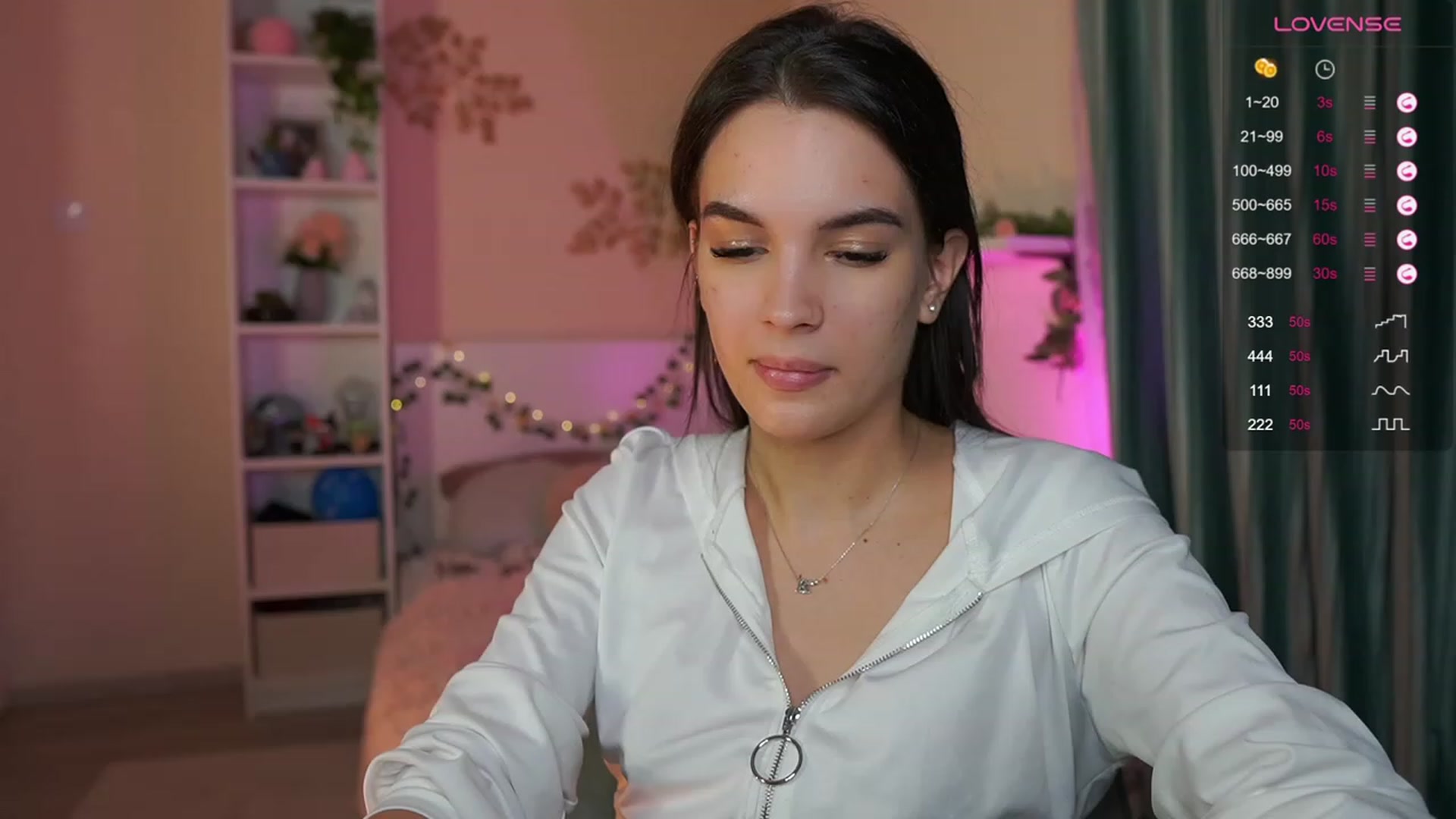 Gallery image thumbnail from Kylie_Quinn's myfreecams stream on, 11/27/2023, 24:41 image 3 of 20