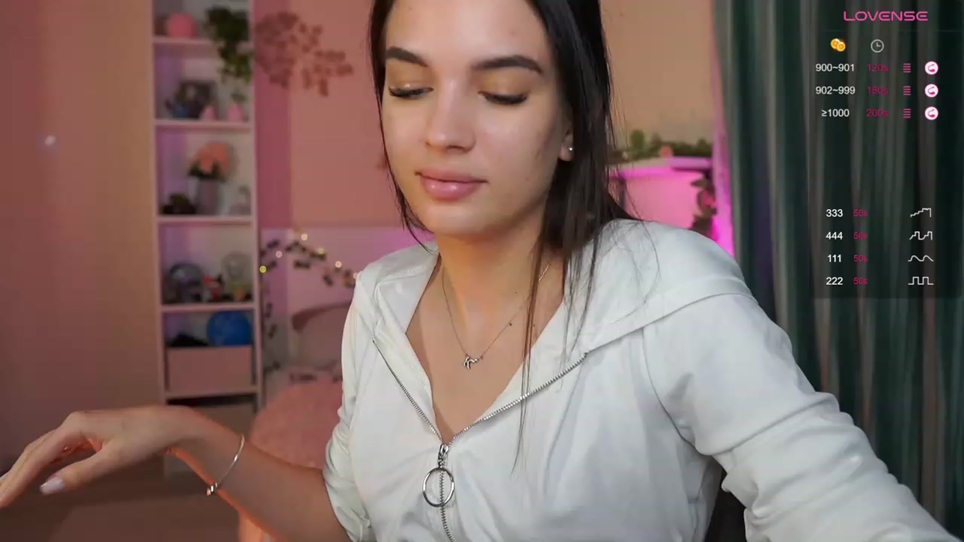 Gallery image thumbnail from Kylie_Quinn's myfreecams stream on, 11/27/2023, 24:41 image 17 of 20