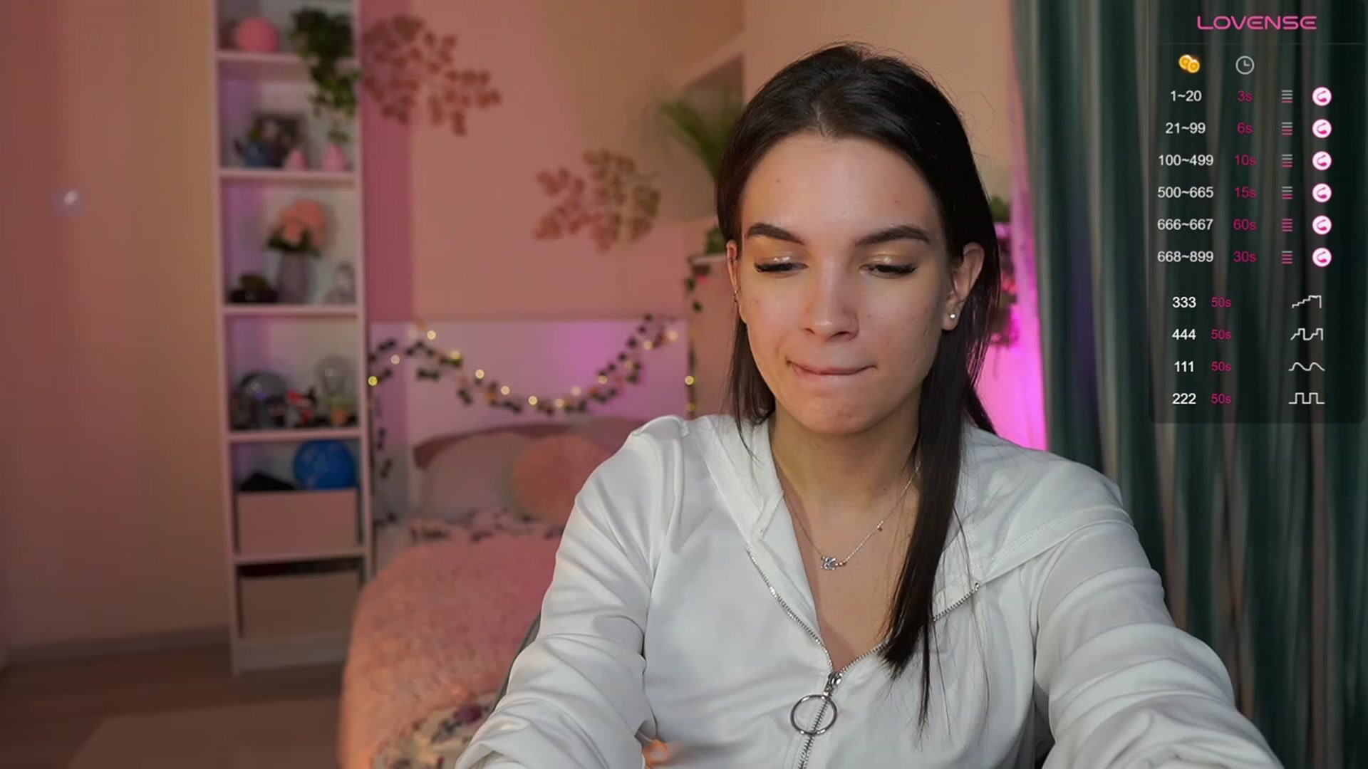 Gallery image thumbnail from Kylie_Quinn's myfreecams stream on, 11/27/2023, 24:41 image 9 of 20