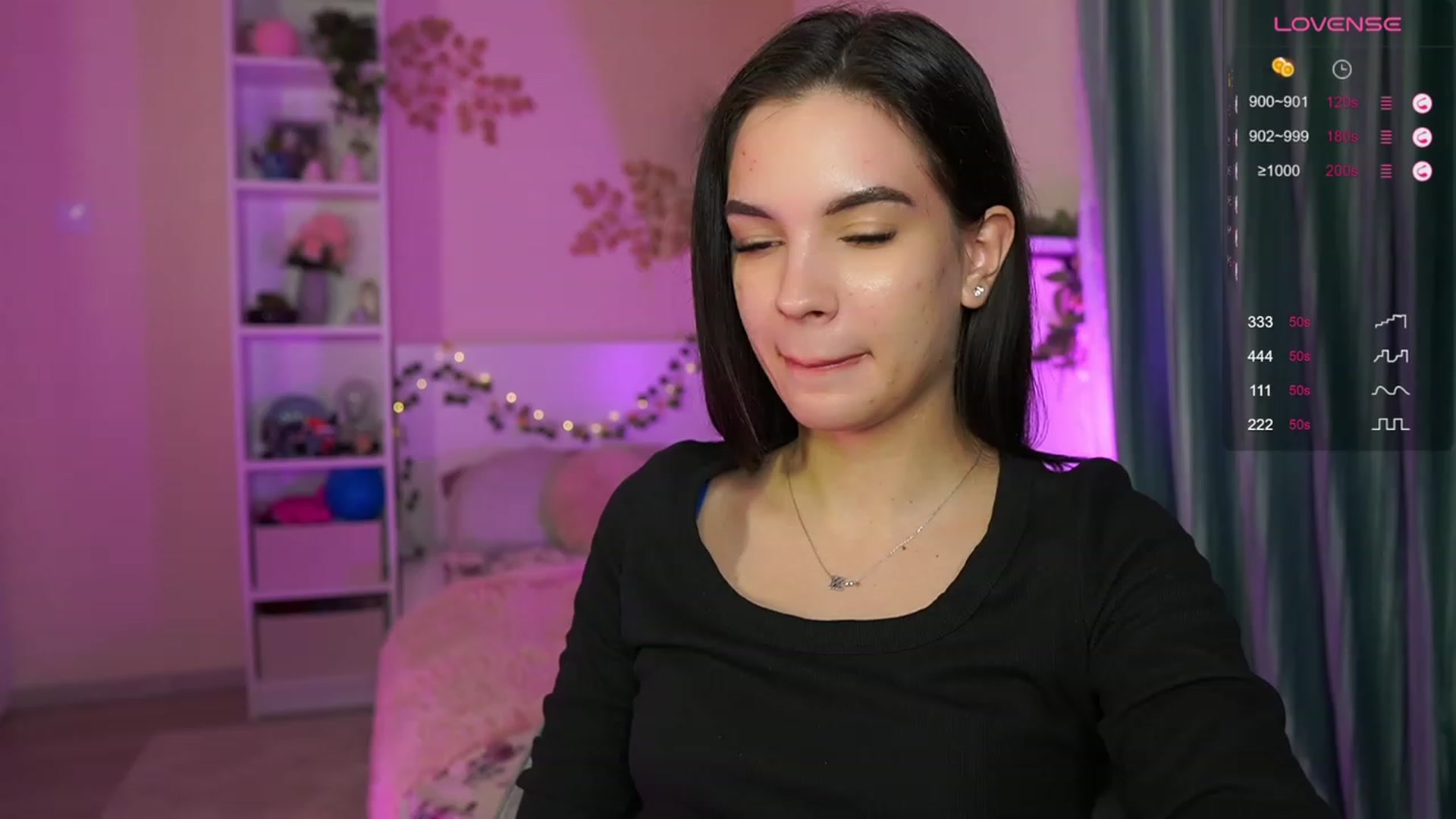 Gallery image thumbnail from Kylie_Quinn's myfreecams stream on, 11/27/2023, 22:27 image 18 of 20