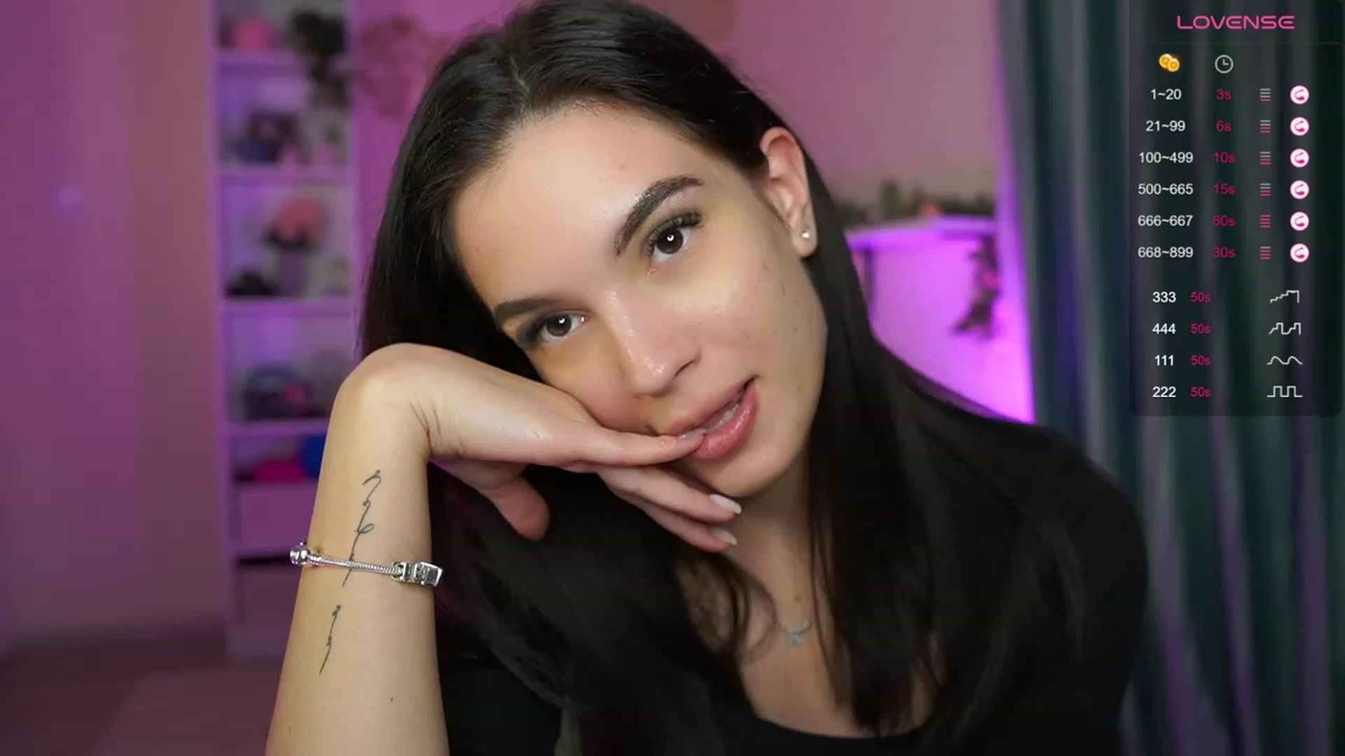 Gallery image thumbnail from Kylie_Quinn's myfreecams stream on, 11/27/2023, 22:55 image 9 of 20