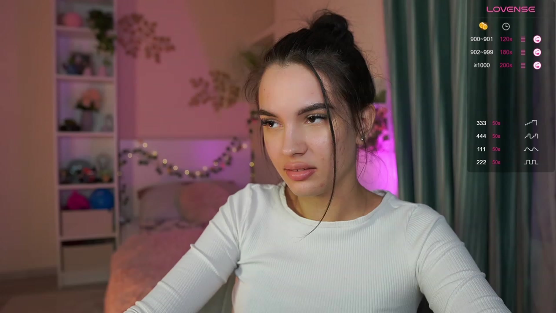 Gallery image thumbnail from Kylie_Quinn's myfreecams stream on, 11/29/2023, 23:15 image 17 of 20
