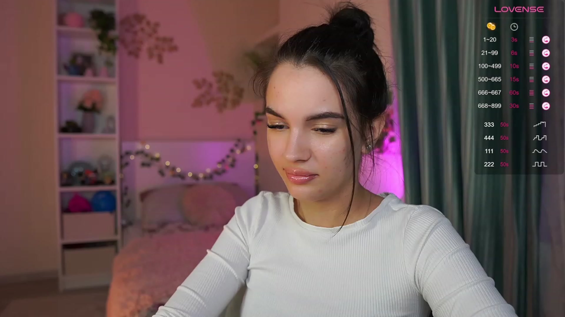 Gallery image thumbnail from Kylie_Quinn's myfreecams stream on, 11/29/2023, 23:15 image 19 of 20