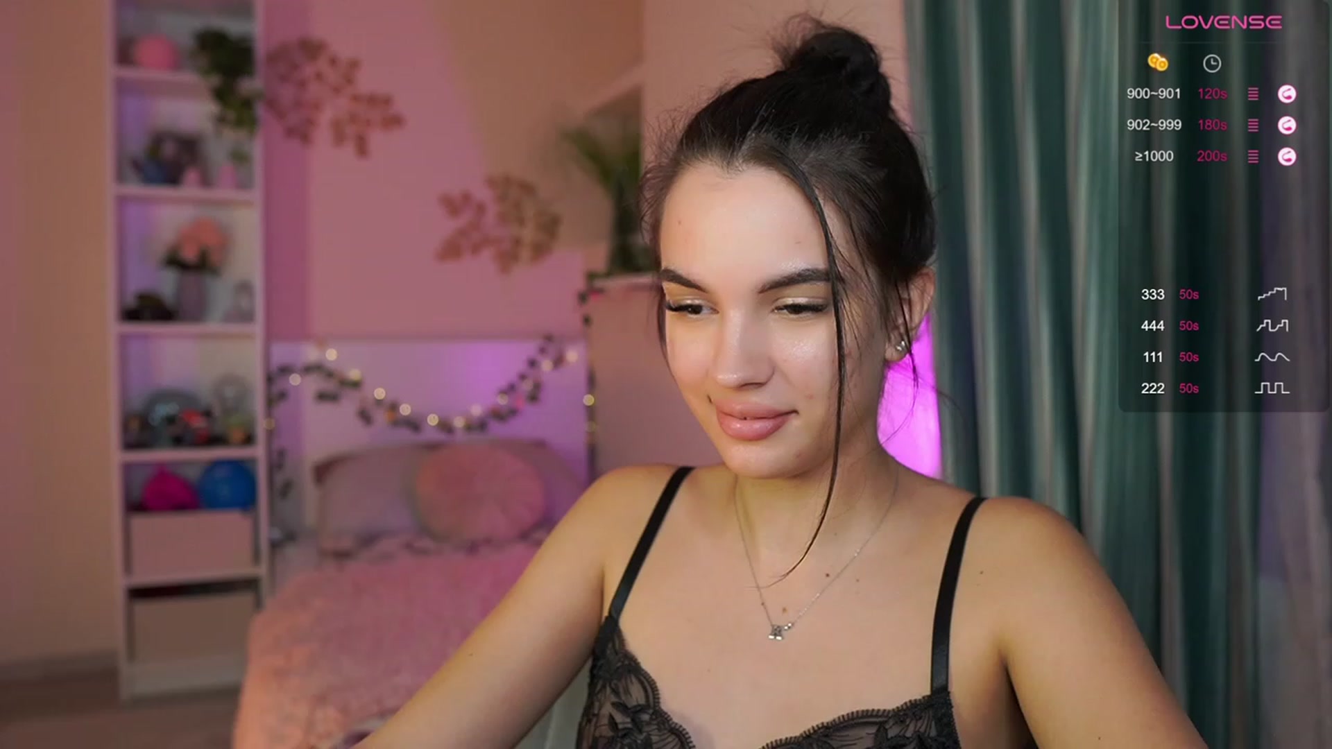 Gallery image thumbnail from Kylie_Quinn's myfreecams stream on, 11/29/2023, 23:36 image 7 of 20