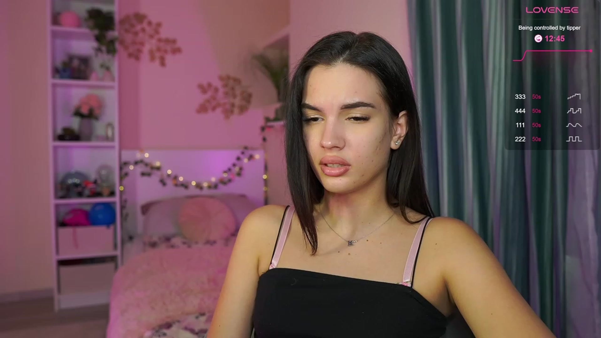 Gallery image thumbnail from Kylie_Quinn's myfreecams stream on, 12/01/2023, 21:55 image 14 of 20
