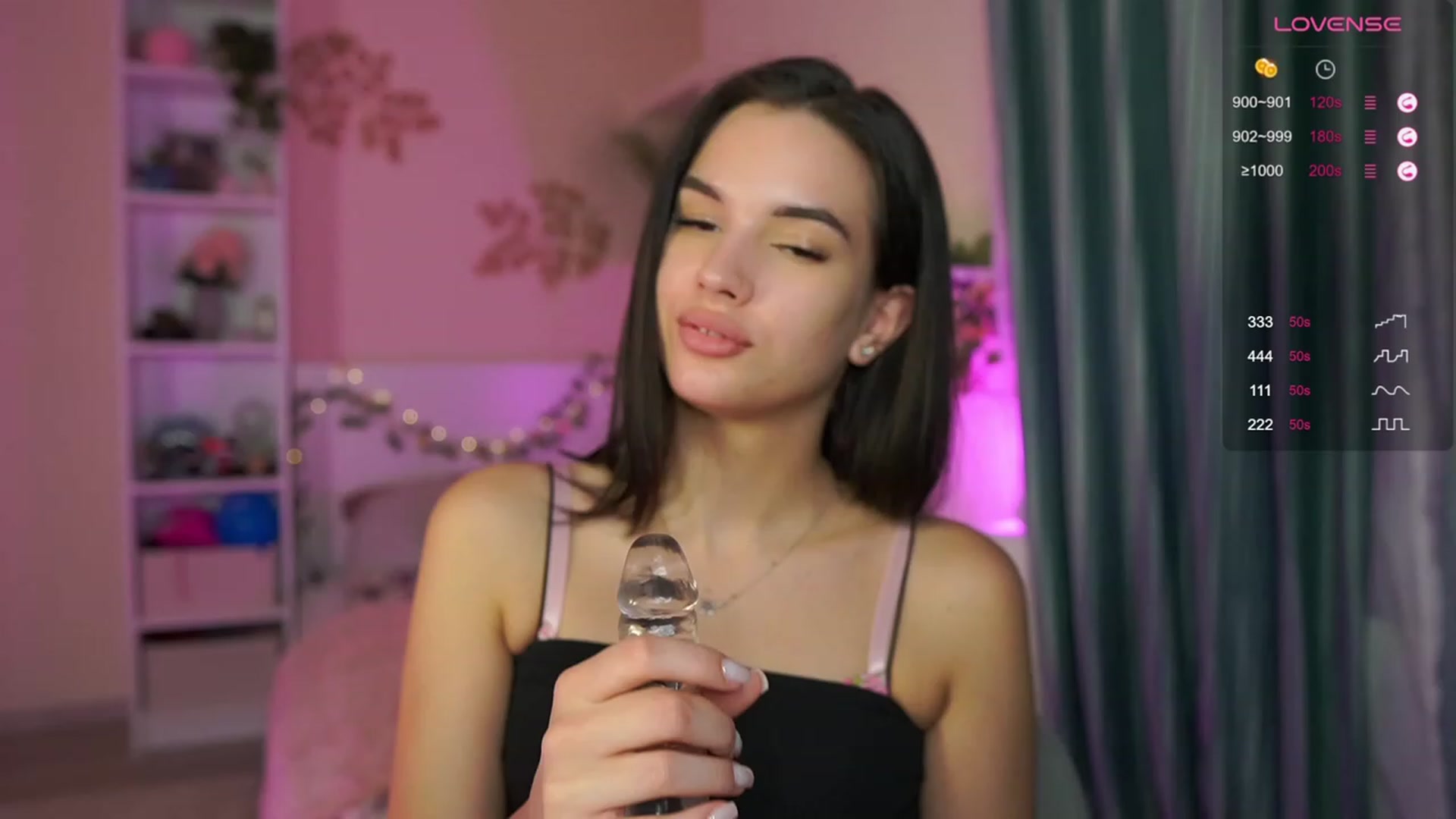 Gallery image thumbnail from Kylie_Quinn's myfreecams stream on, 12/01/2023, 22:59 image 7 of 20