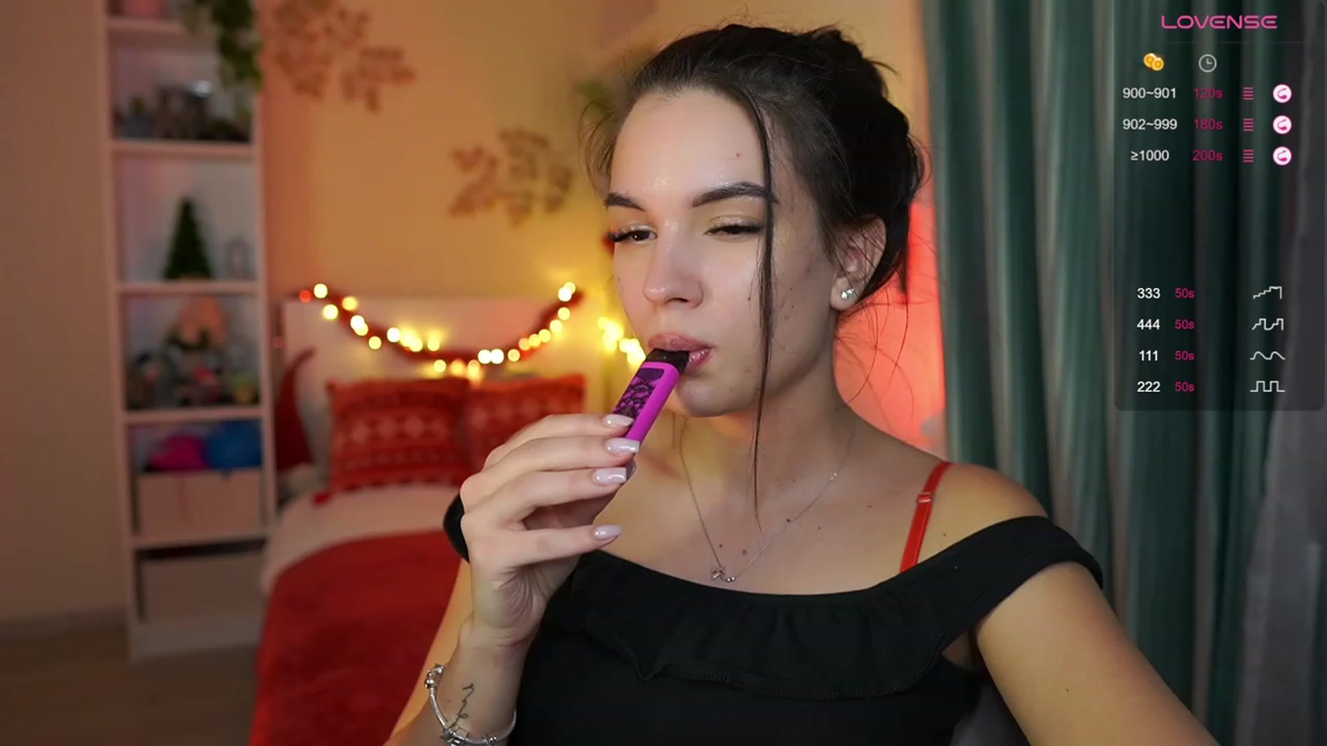 Gallery image thumbnail from Kylie_Quinn's myfreecams stream on, 12/07/2023, 18:28 image 1 of 20