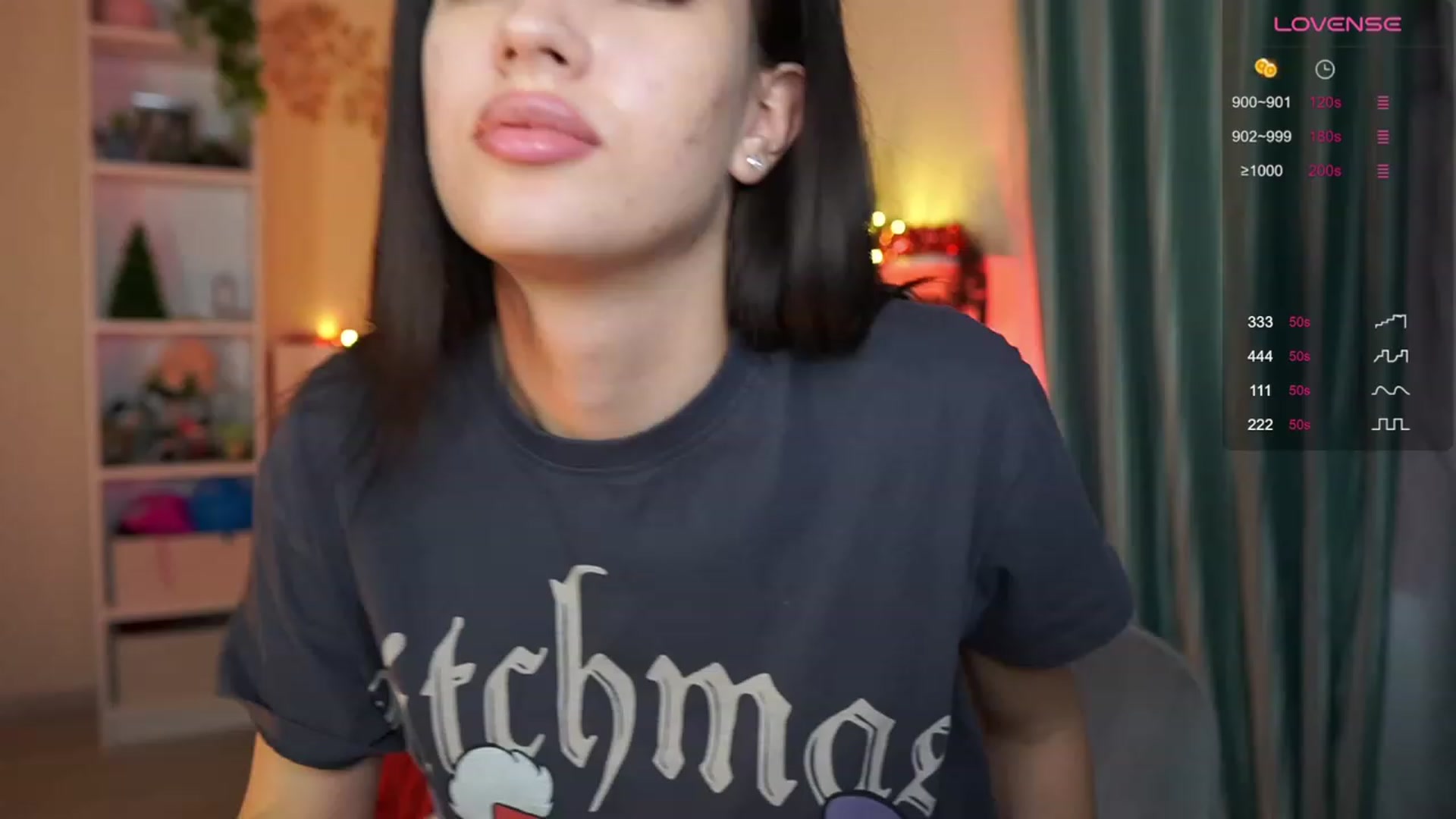 Gallery image thumbnail from Kylie_Quinn's myfreecams stream on, 12/11/2023, 24:19 image 2 of 20