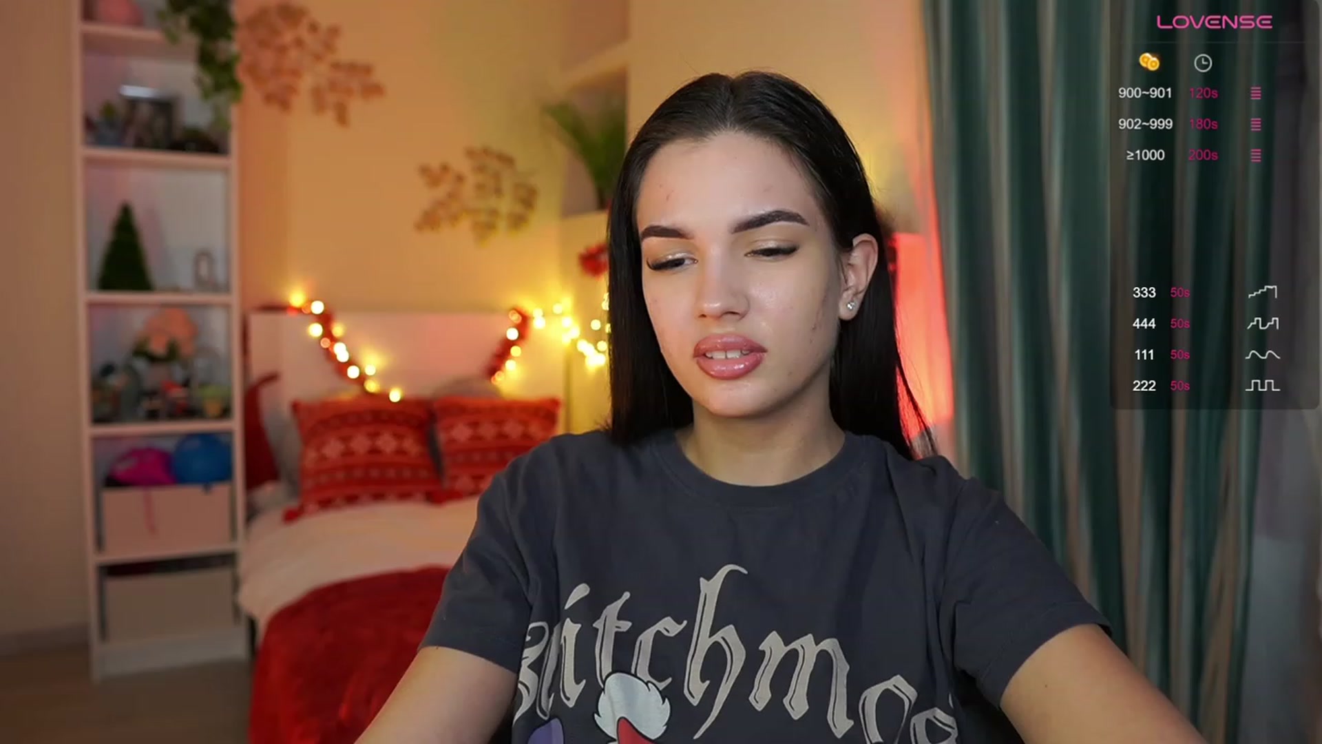 Gallery image thumbnail from Kylie_Quinn's myfreecams stream on, 12/11/2023, 24:19 image 6 of 20