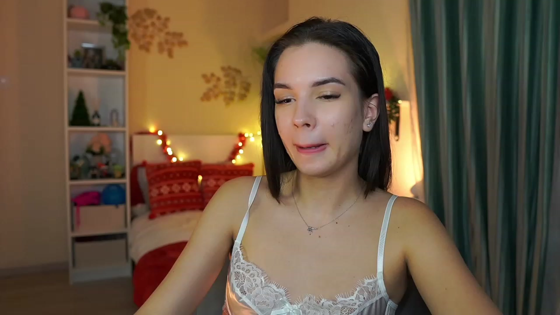 Gallery image thumbnail from Kylie_Quinn's myfreecams stream on, 12/15/2023, 23:31 image 14 of 20