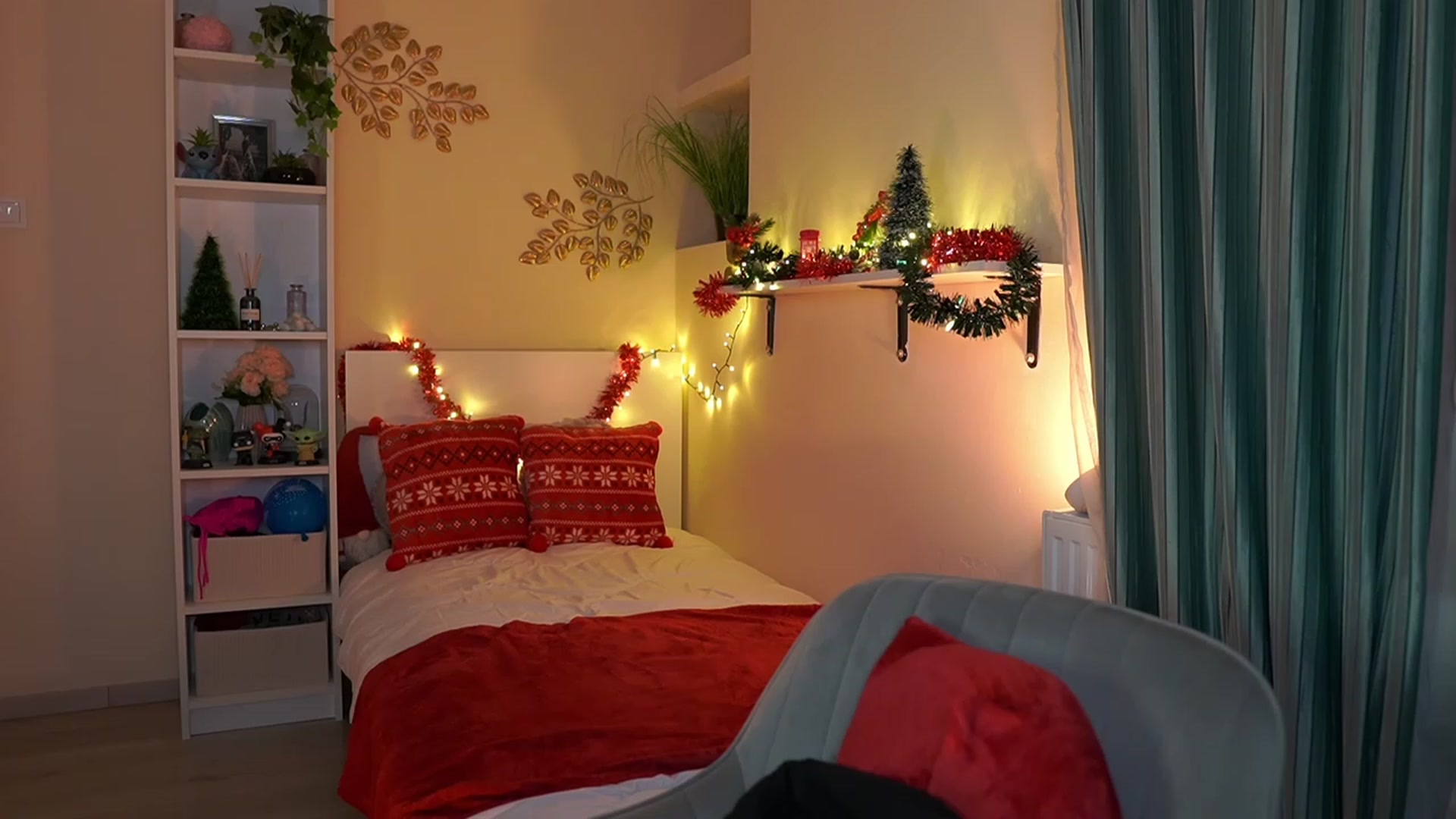 Gallery image thumbnail from Kylie_Quinn's myfreecams stream on, 12/15/2023, 23:31 image 18 of 20